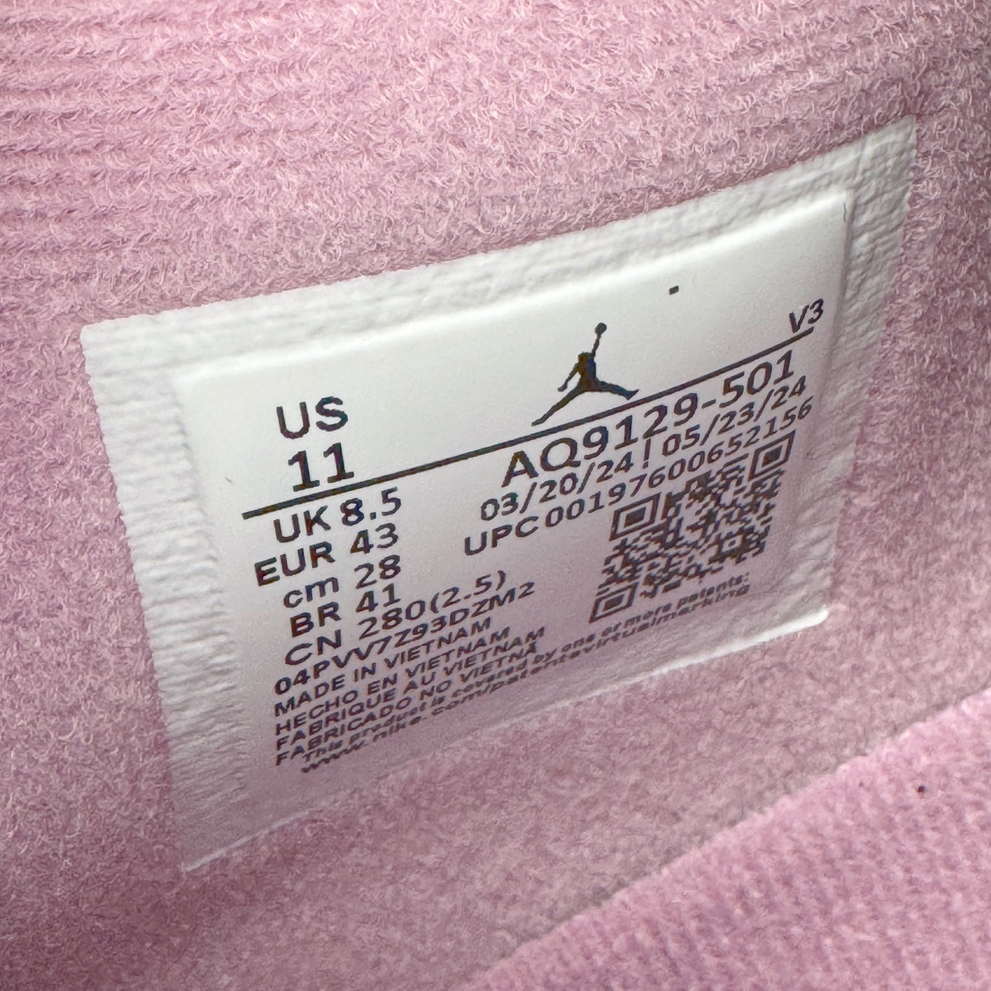 图片[12]-＃OG纯原 Air Jordan AJ4 WMNS \\\”Orchid\\\”猛男粉 AQ9129-501 耗时多个月巨作 重金购买原楦原纸板 确保原汁原味 完美呈现四代版型 原厂织唛标 市面唯一采用原装皮料 正确网格工艺 全方位一致匹配官方细节 尺码：36 36.5 37.5 38 38.5 39 40 40.5 41 42 42.5 43 44 44.5 45 46 47.5-选品中心