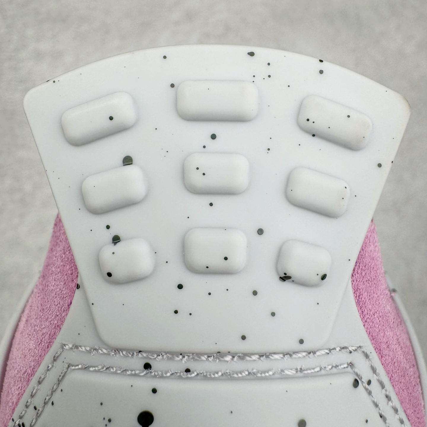 图片[21]-＃OG纯原 Air Jordan AJ4 WMNS \\\”Orchid\\\”猛男粉 AQ9129-501 耗时多个月巨作 重金购买原楦原纸板 确保原汁原味 完美呈现四代版型 原厂织唛标 市面唯一采用原装皮料 正确网格工艺 全方位一致匹配官方细节 尺码：36 36.5 37.5 38 38.5 39 40 40.5 41 42 42.5 43 44 44.5 45 46 47.5-选品中心