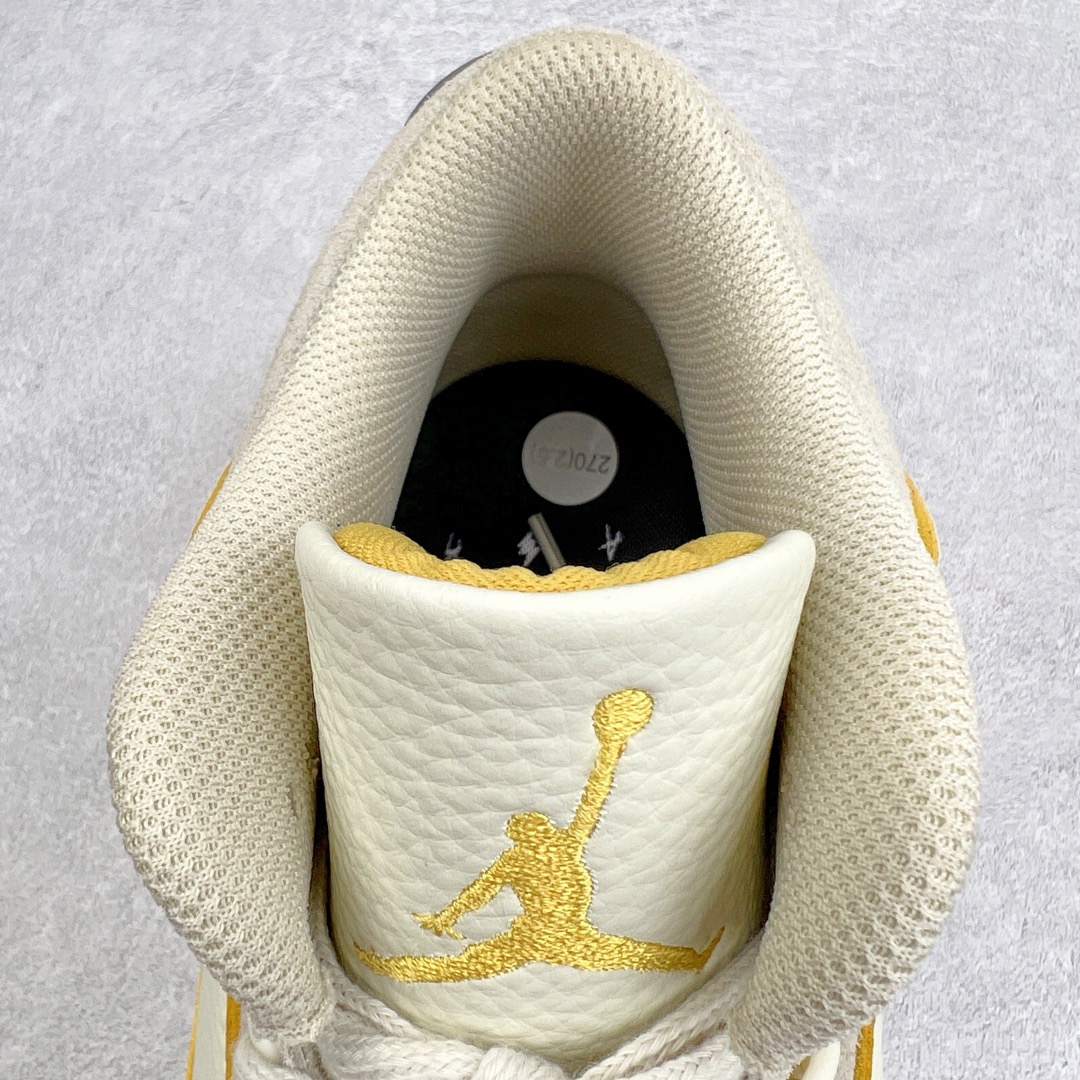 图片[14]-＃KZ神版 J Balvin x Air Jordan AJ3 联名白蓝红 彩虹渐变 FN0344-901 独家外贸特供尺码含45.5 48.5 国内外口碑最好最推荐的产品 市场中端王者 亲自操刀耗时半年巨作 全套原纸板楦头开发 原厂大底磨具加持立体防滑纹理 原装可视Air Sole气垫 原汁原味最完美的三代版型 唯一正确鞋头趴度弧度高度鞋身腰线 此版本只针对中端市场 皮料材质有所更替 其他数据细节工艺流程均保持一致 绝不口嗨 细节品控鞋型随意秒杀市面3XX 4XX 原厂TPU后跟饰片 正确内里反口里网布 皮料菱角分明不变形无多余毛边 正确手工大底描漆拉丝 市场唯一原厂鞋扣模具 原厂织唛标 原厂飞人电绣工艺 尾指中部跳三针 独家绑鞋带手法 印刷中底布 四线拉帮 米色美纹纸贴合固定 进口港宝加持 后跟自然饱满 全鞋荧光划线卡点 追求极致完美 每一双都是工艺品 多重QC质检 超越公司货的品控标准 实实在在的免检产品 尺码：40 40.5 41 42 42.5 43 44 44.5 45 45.5 46 47.5 48.5-选品中心