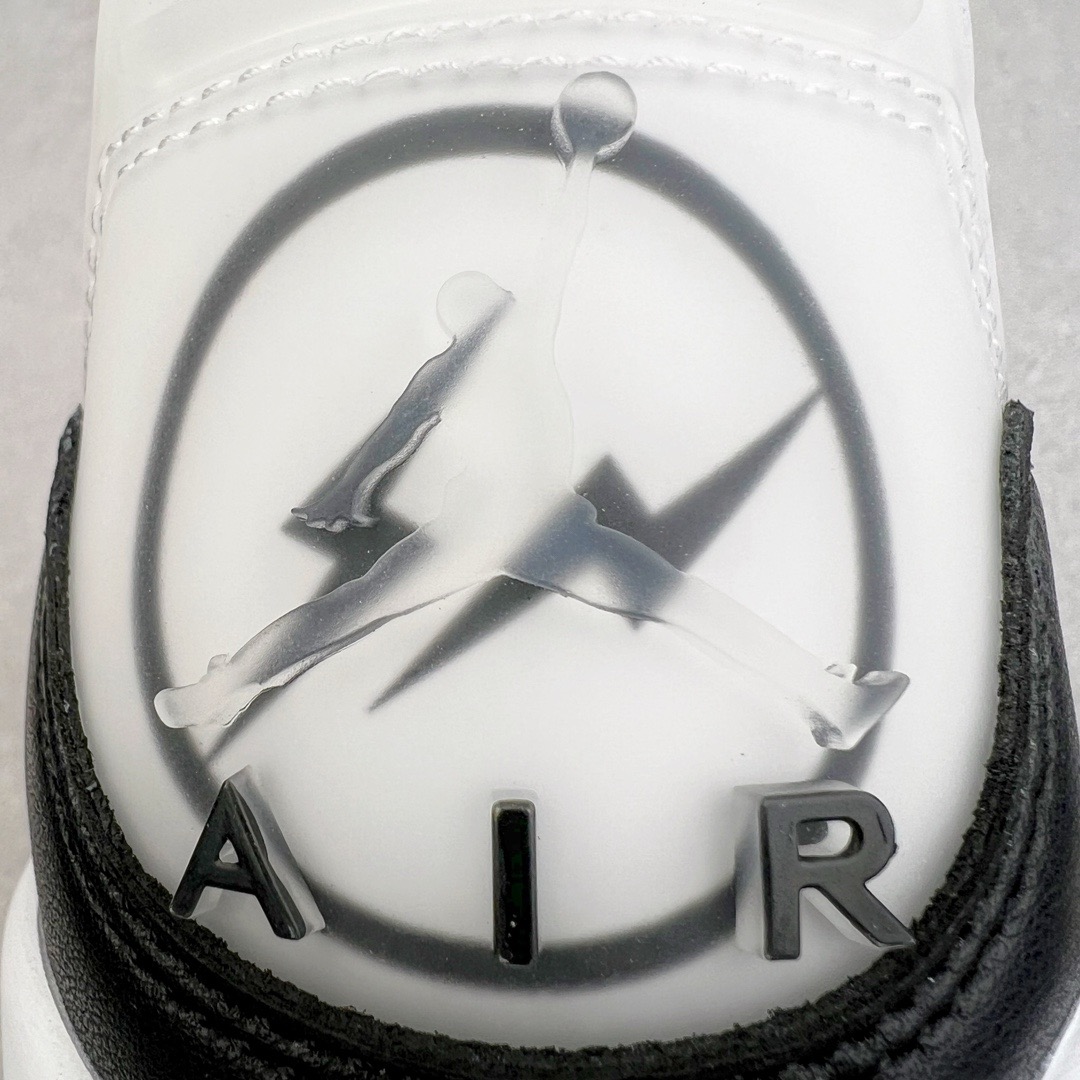图片[11]-＃KZ神版 Fragment Design x Air Jordan AJ3 Retro 藤原浩闪电联名 DA3595-100 独家外贸特供尺码含45.5 48.5 国内外口碑最好最推荐的产品 市场中端王者 亲自操刀耗时半年巨作 全套原纸板楦头开发 原厂大底磨具加持立体防滑纹理 原装可视Air Sole气垫 原汁原味最完美的三代版型 唯一正确鞋头趴度弧度高度鞋身腰线 此版本只针对中端市场 皮料材质有所更替 其他数据细节工艺流程均保持一致 绝不口嗨 细节品控鞋型随意秒杀市面3XX 4XX 原厂TPU后跟饰片 正确内里反口里网布 皮料菱角分明不变形无多余毛边 正确手工大底描漆拉丝 市场唯一原厂鞋扣模具 原厂织唛标 原厂飞人电绣工艺 尾指中部跳三针 独家绑鞋带手法 印刷中底布 四线拉帮 米色美纹纸贴合固定 进口港宝加持 后跟自然饱满 全鞋荧光划线卡点 追求极致完美 每一双都是工艺品 多重QC质检 超越公司货的品控标准 实实在在的免检产品 尺码：40 40.5 41 42 42.5 43 44 44.5 45 45.5 46 47.5 48.5-选品中心