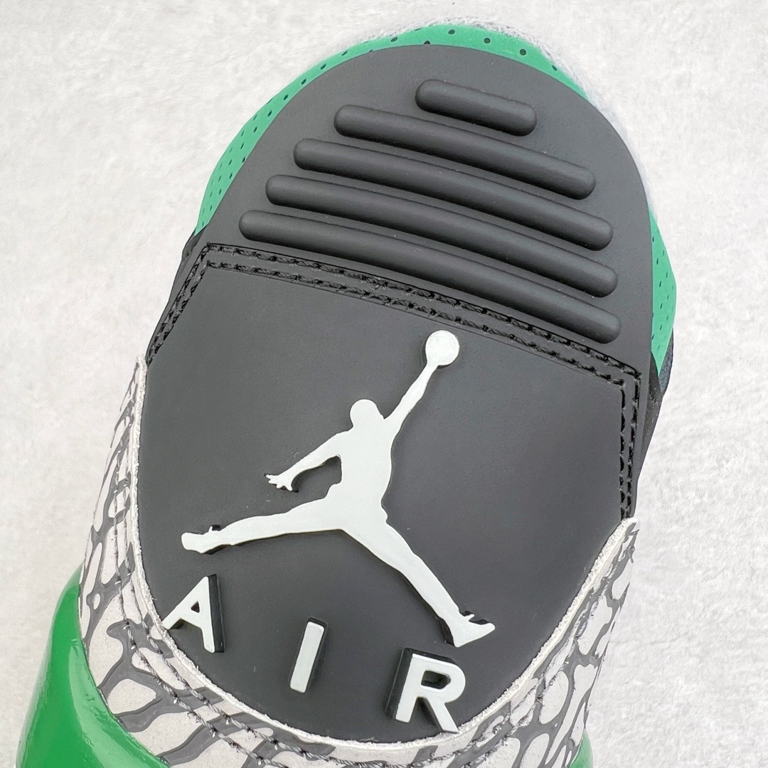 图片[15]-＃KZ神版 Air Jordan AJ3 Retro 黑绿 CT8532-030 独家外贸特供尺码含45.5 48.5 国内外口碑最好最推荐的产品 市场中端王者 亲自操刀耗时半年巨作 全套原纸板楦头开发 原厂大底磨具加持立体防滑纹理 原装可视Air Sole气垫 原汁原味最完美的三代版型 唯一正确鞋头趴度弧度高度鞋身腰线 此版本只针对中端市场 皮料材质有所更替 其他数据细节工艺流程均保持一致 绝不口嗨 细节品控鞋型随意秒杀市面3XX 4XX 原厂TPU后跟饰片 正确内里反口里网布 皮料菱角分明不变形无多余毛边 正确手工大底描漆拉丝 市场唯一原厂鞋扣模具 原厂织唛标 原厂飞人电绣工艺 尾指中部跳三针 独家绑鞋带手法 印刷中底布 四线拉帮 米色美纹纸贴合固定 进口港宝加持 后跟自然饱满 全鞋荧光划线卡点 追求极致完美 每一双都是工艺品 多重QC质检 超越公司货的品控标准 实实在在的免检产品 尺码：40 40.5 41 42 42.5 43 44 44.5 45 45.5 46 47.5 48.5-选品中心