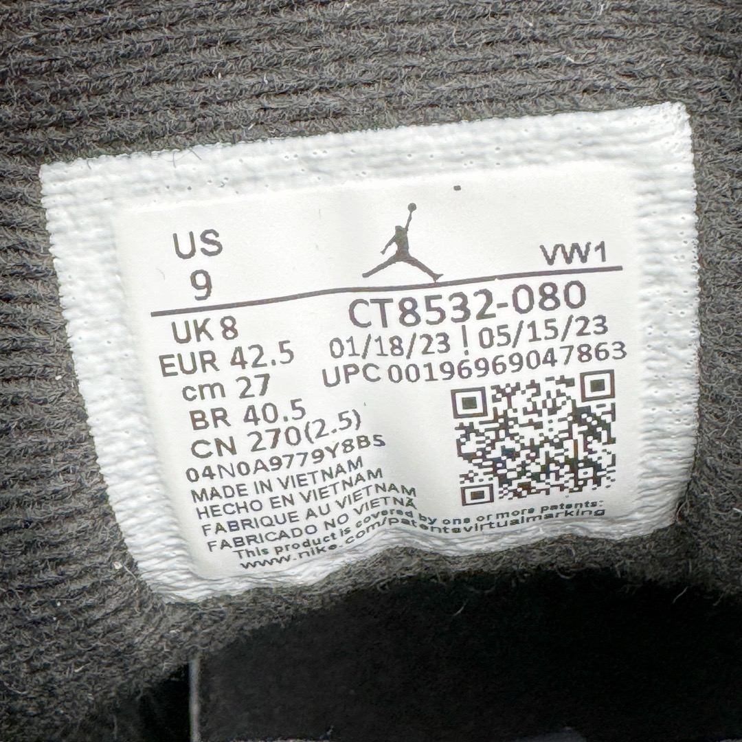 图片[16]-＃KZ神版 Air Jordan AJ3 Retro 恐惧 CT8532-080 独家外贸特供尺码含45.5 48.5 国内外口碑最好最推荐的产品 市场中端王者 亲自操刀耗时半年巨作 全套原纸板楦头开发 原厂大底磨具加持立体防滑纹理 原装可视Air Sole气垫 原汁原味最完美的三代版型 唯一正确鞋头趴度弧度高度鞋身腰线 此版本只针对中端市场 皮料材质有所更替 其他数据细节工艺流程均保持一致 绝不口嗨 细节品控鞋型随意秒杀市面3XX 4XX 原厂TPU后跟饰片 正确内里反口里网布 皮料菱角分明不变形无多余毛边 正确手工大底描漆拉丝 市场唯一原厂鞋扣模具 原厂织唛标 原厂飞人电绣工艺 尾指中部跳三针 独家绑鞋带手法 印刷中底布 四线拉帮 米色美纹纸贴合固定 进口港宝加持 后跟自然饱满 全鞋荧光划线卡点 追求极致完美 每一双都是工艺品 多重QC质检 超越公司货的品控标准 实实在在的免检产品 尺码：40 40.5 41 42 42.5 43 44 44.5 45 45.5 46 47.5 48.5-选品中心