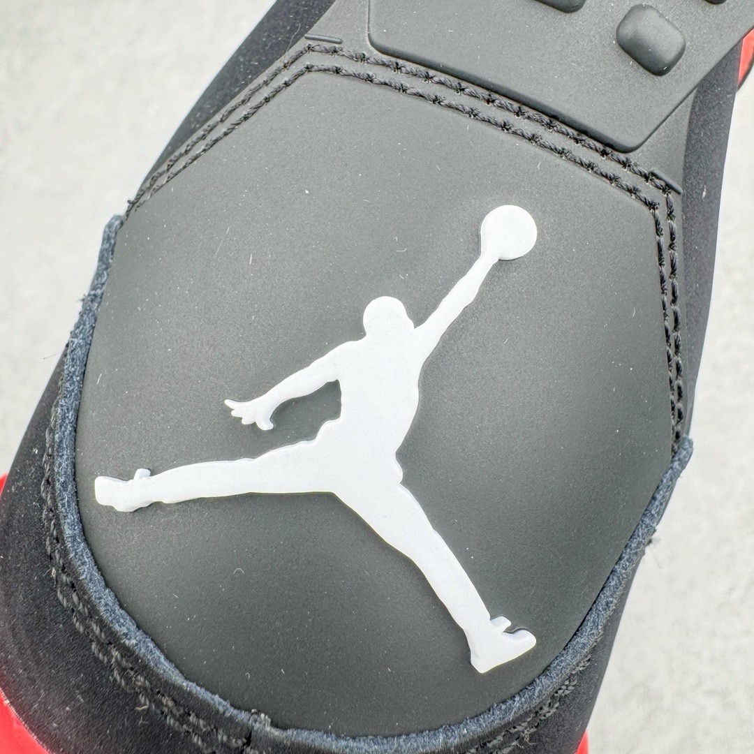 图片[14]-＃lw纯原 Air Jordan AJ4 Retro \\\”Red Thunder\\\” 黑红雷电 CT8527-016 第一梯队最新批次 细节多次校对改良 接近完美 细节达到可过鉴定标准 耗时半年巨作 全套原纸板楦头开发 原厂特供皮料加持 确保原汁原味 完美呈现四代版型 一比一鞋头弧度高度鞋身弧度 数据细节工艺流程均保持原鞋一致 原厂TPU网格鞋带扣 正确内里网布 菱角分明不变形无多余毛边 柔软性质感一致于原鞋 原厂织唛标 原厂飞人电绣工艺 尾指中部跳三针 独家绑鞋带手法 印刷中底布 四线拉帮 米色美纹纸贴合固定 进口港宝加持 后跟自然饱满 全鞋荧光划线卡点 追求极致完美 每一双都是工艺品 多重QC质检 超越公司货的品控标准 实实在在的免检产品 尺码：40 40.5 41 42 42.5 43 44 44.5 45 46 47.5 48.5-选品中心