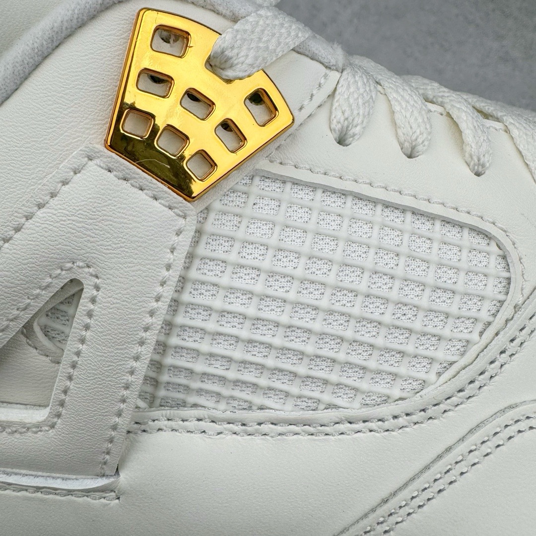 图片[15]-＃lw纯原 Air Jordan AJ4 Retro 盐白金属扣 AQ9129-170 第一梯队最新批次 细节多次校对改良 接近完美 细节达到可过鉴定标准 耗时半年巨作 全套原纸板楦头开发 原厂特供皮料加持 确保原汁原味 完美呈现四代版型 一比一鞋头弧度高度鞋身弧度 数据细节工艺流程均保持原鞋一致 原厂TPU网格鞋带扣 正确内里网布 菱角分明不变形无多余毛边 柔软性质感一致于原鞋 原厂织唛标 原厂飞人电绣工艺 尾指中部跳三针 独家绑鞋带手法 印刷中底布 四线拉帮 米色美纹纸贴合固定 进口港宝加持 后跟自然饱满 全鞋荧光划线卡点 追求极致完美 每一双都是工艺品 多重QC质检 超越公司货的品控标准 实实在在的免检产品 尺码：36 36.5 37.5 38 38.5 39 40 40.5 41 42 42.5 43 44 44.5 45 46 47.5 48.5-选品中心