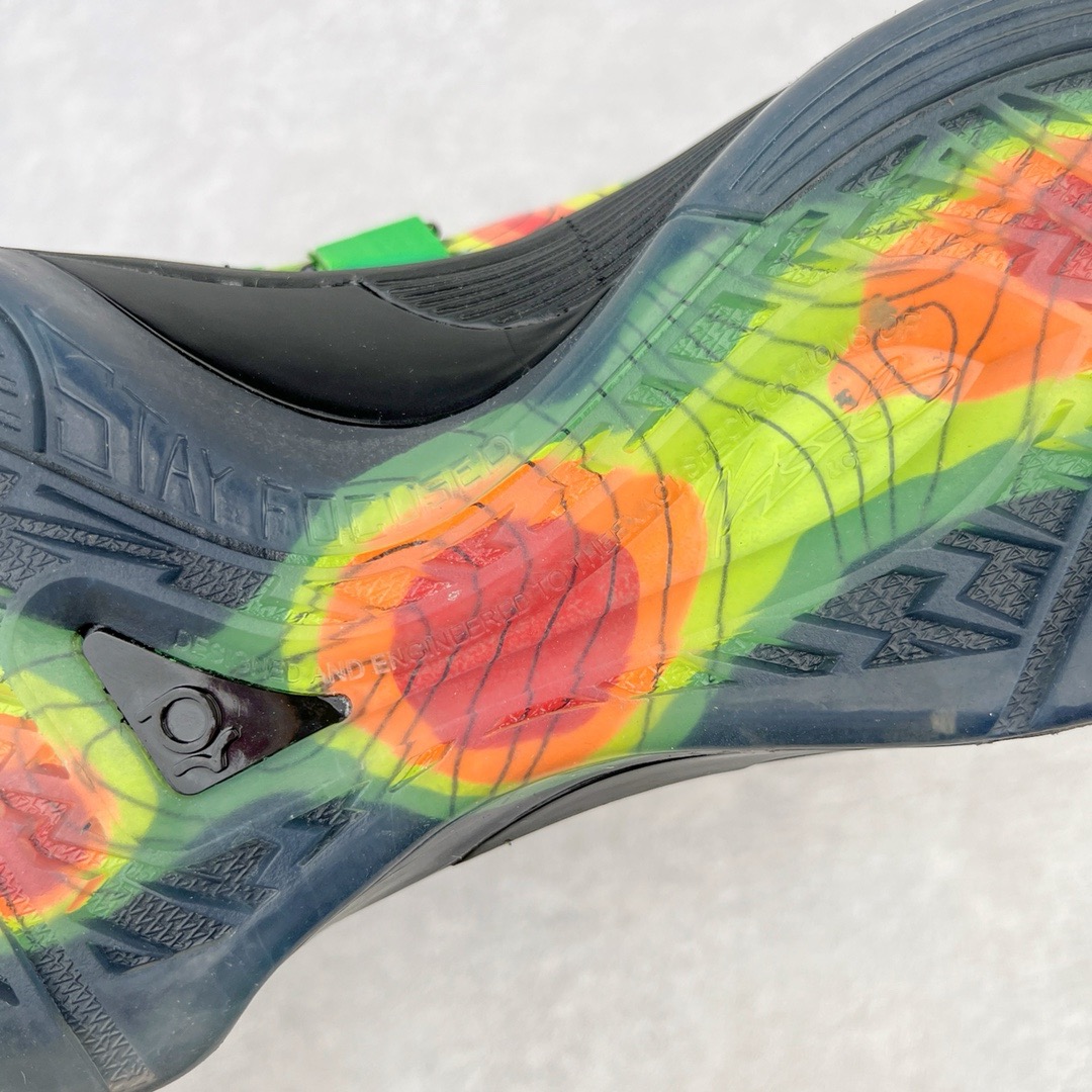 图片[16]-＃K版纯原 NK KD Ⅳ Weatherman 杜兰特4代实战篮球鞋 气象员 473679-303 绝迹单品 实战神鞋 Sneaker鞋柜必备 为了应杜兰特追求鞋子轻质 包裹强的要求 将轻盈的Hyperfuse 鞋面与Adaptive Fit黏扣带系统完美结合 大大提升了鞋子的包裏性能 同时鞋帮的高度也达到了杜兰特球鞋的新低 极大程度的解放了脚踝 搭配前掌的Zoom气垫 突破响应非常迅速 外底使用了闪电状的纹路设计 暗合杜兰特的称号 鞋底不规则纹路设计 带来良好的抓地力 尺码：40 40.5 41 42 42.5 43 44 44.5 45 46\\r-选品中心