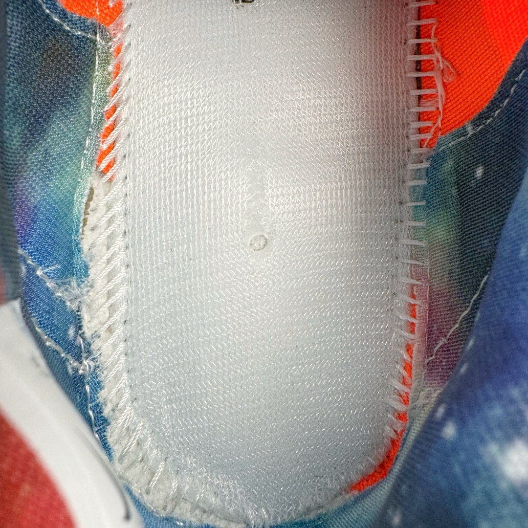 图片[17]-＃K版纯原 NK KD Ⅳ Think 16 杜兰特4代实战篮球鞋 全明星 金属银 520814-001 绝迹单品 实战神鞋 Sneaker鞋柜必备 为了应杜兰特追求鞋子轻质 包裹强的要求 将轻盈的Hyperfuse 鞋面与Adaptive Fit黏扣带系统完美结合 大大提升了鞋子的包裏性能 同时鞋帮的高度也达到了杜兰特球鞋的新低 极大程度的解放了脚踝 搭配前掌的Zoom气垫 突破响应非常迅速 外底使用了闪电状的纹路设计 暗合杜兰特的称号 鞋底不规则纹路设计 带来良好的抓地力 尺码：40 40.5 41 42 42.5 43 44 44.5 45 46\\r-选品中心