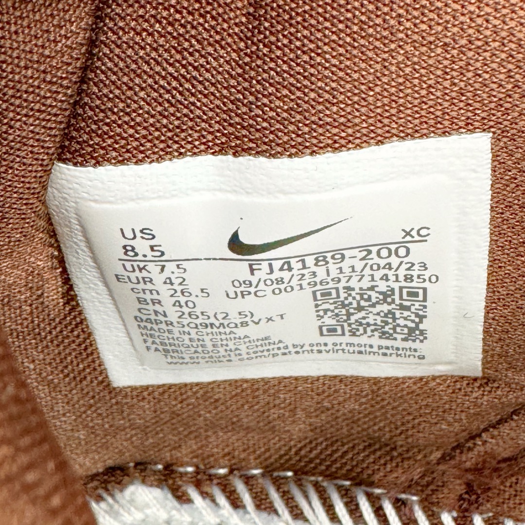 图片[18]-＃K版纯原 NK KD Ⅳ CNY 杜兰特4代实战篮球鞋 龙年限定橄榄绿 FJ4189-200 绝迹单品 实战神鞋 Sneaker鞋柜必备 为了应杜兰特追求鞋子轻质 包裹强的要求 将轻盈的Hyperfuse 鞋面与Adaptive Fit黏扣带系统完美结合 大大提升了鞋子的包裏性能 同时鞋帮的高度也达到了杜兰特球鞋的新低 极大程度的解放了脚踝 搭配前掌的Zoom气垫 突破响应非常迅速 外底使用了闪电状的纹路设计 暗合杜兰特的称号 鞋底不规则纹路设计 带来良好的抓地力 尺码：40 40.5 41 42 42.5 43 44 44.5 45 46\\r-选品中心