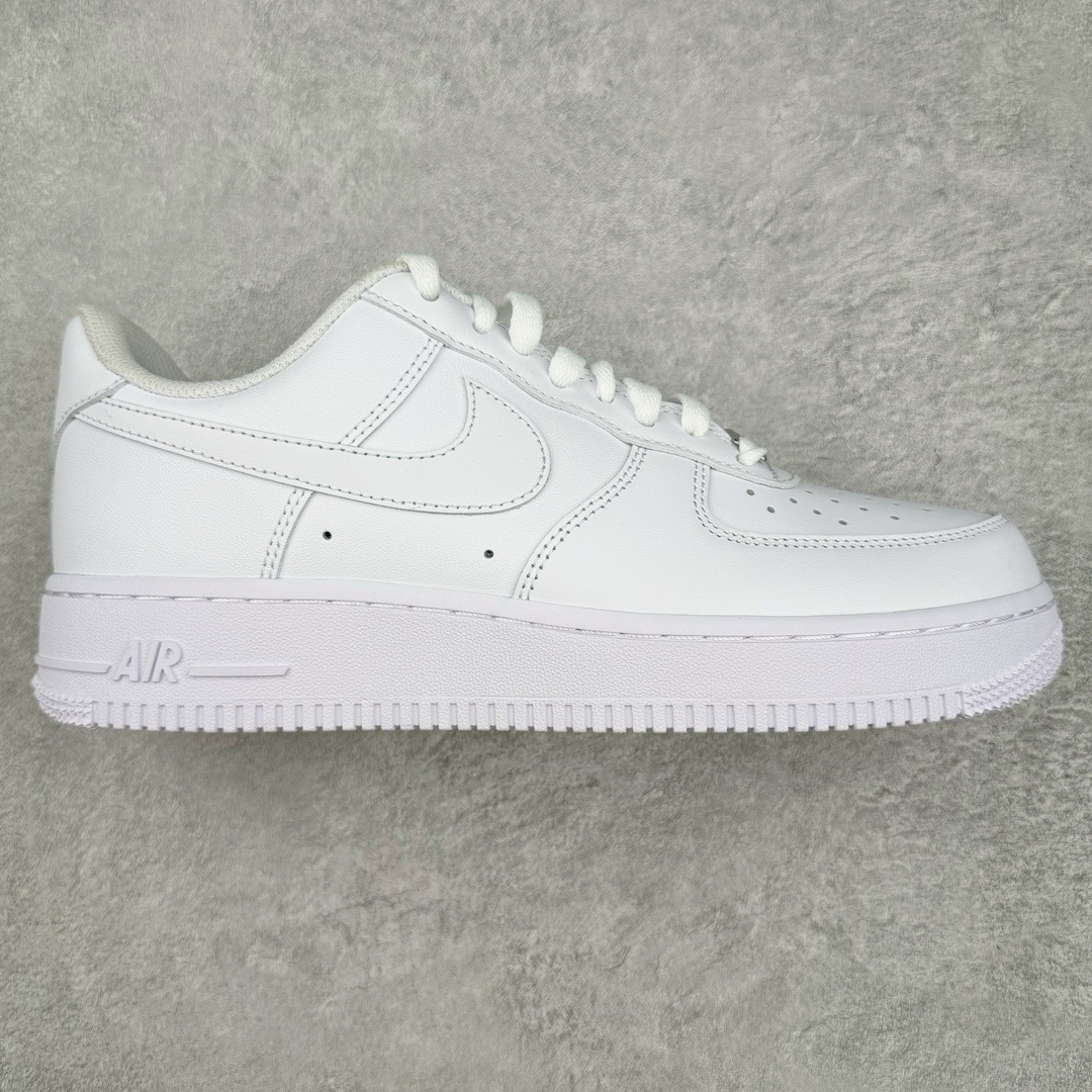 ＃奥莱Zp订单福利 NK Air Force 1´07 Low 空军一号低帮百搭休闲运动板鞋 DO8959-100 独家渠道 市面未流通批次 奥莱直播间499 599一样的东西 碾压市面现存所有版本 公司一样的东西 超值回馈 帮你省钱 支持各种鉴定 柔软、弹性十足的缓震性能和出色的中底设计 横跨复古与现代的外型结合 造就出风靡全球三十多年的Force 1 直到今天还深受青睐 尺码：36 36.5 37.5 38 38.5 39 40-选品中心