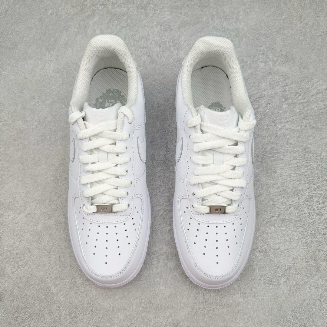 图片[2]-＃奥莱Zp订单福利 NK Air Force 1´07 Low 空军一号低帮百搭休闲运动板鞋 DO8959-100 独家渠道 市面未流通批次 奥莱直播间499 599一样的东西 碾压市面现存所有版本 公司一样的东西 超值回馈 帮你省钱 支持各种鉴定 柔软、弹性十足的缓震性能和出色的中底设计 横跨复古与现代的外型结合 造就出风靡全球三十多年的Force 1 直到今天还深受青睐 尺码：36 36.5 37.5 38 38.5 39 40-选品中心