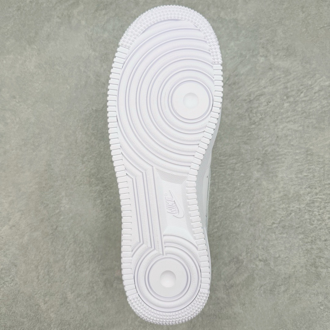 图片[9]-＃奥莱Zp订单福利 NK Air Force 1´07 Low 空军一号低帮百搭休闲运动板鞋 DO8959-100 独家渠道 市面未流通批次 奥莱直播间499 599一样的东西 碾压市面现存所有版本 公司一样的东西 超值回馈 帮你省钱 支持各种鉴定 柔软、弹性十足的缓震性能和出色的中底设计 横跨复古与现代的外型结合 造就出风靡全球三十多年的Force 1 直到今天还深受青睐 尺码：36 36.5 37.5 38 38.5 39 40-选品中心