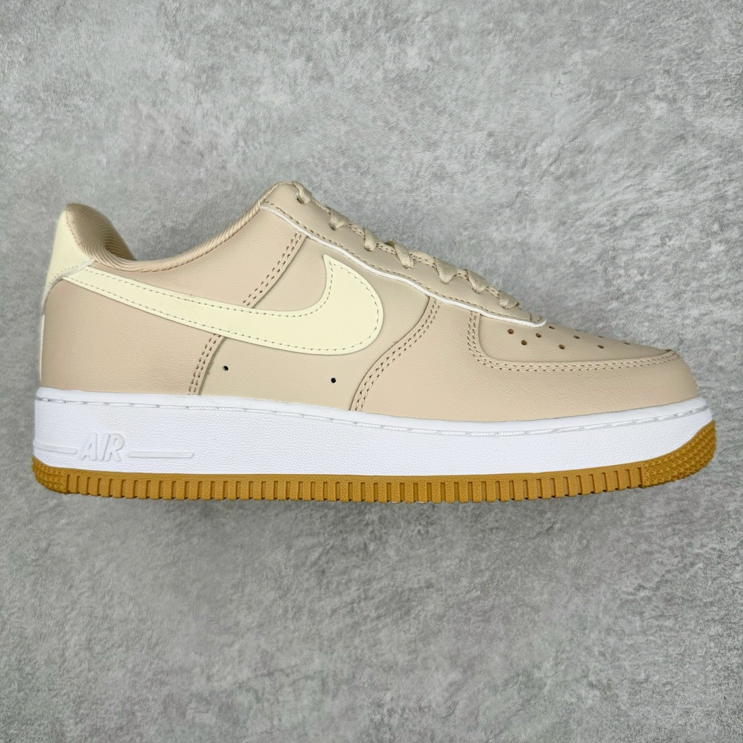 图片[8]-＃奥莱Zp订单福利 NK Air Force 1´07 Low 空军一号低帮百搭休闲运动板鞋 DQ7569-102 独家渠道 市面未流通批次 奥莱直播间499 599一样的东西 碾压市面现存所有版本 公司一样的东西 超值回馈 帮你省钱 支持各种鉴定 柔软、弹性十足的缓震性能和出色的中底设计 横跨复古与现代的外型结合 造就出风靡全球三十多年的Force 1 直到今天还深受青睐 尺码：36 36.5 37.5 38 38.5 39 40 40.5 41 42 42.5 43 44 44.5-选品中心