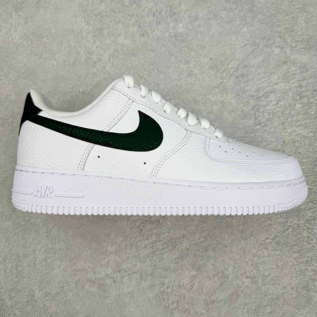 图片[2]-＃奥莱Zp订单福利 NK Air Force 1´07 Low 空军一号低帮百搭休闲运动板鞋 DQ7569-102 独家渠道 市面未流通批次 奥莱直播间499 599一样的东西 碾压市面现存所有版本 公司一样的东西 超值回馈 帮你省钱 支持各种鉴定 柔软、弹性十足的缓震性能和出色的中底设计 横跨复古与现代的外型结合 造就出风靡全球三十多年的Force 1 直到今天还深受青睐 尺码：36 36.5 37.5 38 38.5 39 40 40.5 41 42 42.5 43 44 44.5-选品中心