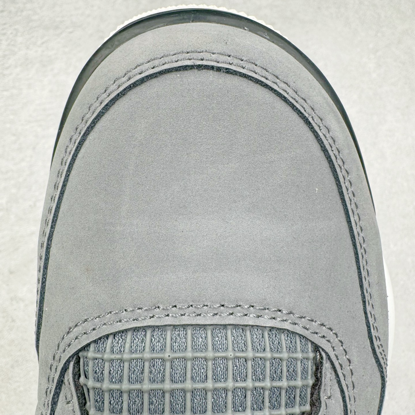 图片[16]-＃GX Air Jordan AJ4 Retro \\\”Cool Grey\\\” 老鼠灰 酷灰 308497-007 圈内最强四代 独家外贸特供尺码含 45.5 49.5 50.5 耗时半年巨作 全套原纸板楦头开发 原厂特供皮料加持 确保原汁原味 完美呈现四代版型 一比一鞋头弧度高度鞋身弧度 数据细节工艺流程均保持原鞋一致 原厂TPU网格鞋带扣 正确内里网布 菱角分明不变形无多余毛边 柔软性质感一致于原鞋 市场唯一原厂鞋扣模具 背面可见隐藏注塑口 原厂织唛标 原厂飞人电绣工艺 尾指中部跳三针 独家绑鞋带手法 印刷中底布 四线拉帮 米色美纹纸贴合固定 进口港宝加持 后跟自然饱满 全鞋荧光划线卡点 追求极致完美 每一双都是工艺品 多重QC质检 超越公司货的品控标准 实实在在的免检产品 尺码：40 40.5 41 42 42.5 43 44 44.5 45 45.5 46 47.5 48.5 49.5 50.5-选品中心