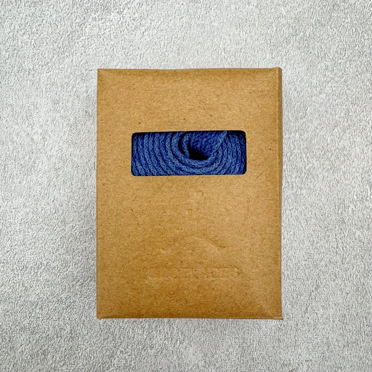 图片[10]-＃GX Air Jordan AJ4 Rare Air Laser 稀有空气 黑蓝红 FV5029-003 圈内最强四代 独家外贸特供尺码含 45.5 49.5 50.5 耗时半年巨作 全套原纸板楦头开发 原厂特供皮料加持 确保原汁原味 完美呈现四代版型 一比一鞋头弧度高度鞋身弧度 数据细节工艺流程均保持原鞋一致 原厂TPU网格鞋带扣 正确内里网布 菱角分明不变形无多余毛边 柔软性质感一致于原鞋 市场唯一原厂鞋扣模具 背面可见隐藏注塑口 原厂织唛标 原厂飞人电绣工艺 尾指中部跳三针 独家绑鞋带手法 印刷中底布 四线拉帮 米色美纹纸贴合固定 进口港宝加持 后跟自然饱满 全鞋荧光划线卡点 追求极致完美 每一双都是工艺品 多重QC质检 超越公司货的品控标准 实实在在的免检产品 尺码：40 40.5 41 42 42.5 43 44 44.5 45 45.5 46 47.5 48.5 49.5 50.5-选品中心