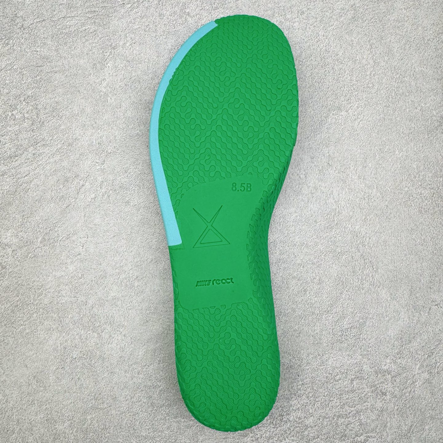 图片[12]-＃GX NK Zoom Kobe Ⅷ System 科比8代复刻实战运动低帮文化篮球鞋 大师之路 威尼斯海滩 FQ3548-001 完美复刻公司货 React科技鞋垫加持 实战配置直接拉满 原楦纸板开发 鞋身流线型、后跟塑形 区分土肥圆 原厂针织鞋面一针一线匹配原版 全身鞋材卡料色独家定制 唯一万针立体刺绣SWOOSH 真实底模最大50.5 实战利器 专供海外市场 独立原厂模具 首批不拼图大几率过验 亲测已过 支持各种高强度实战 无需担心 补货周期极长 脚宽建议买大半码 科比系列前掌偏窄 支持七天无理由退换 尺码： 40 40.5 41 42 42.5 43 44 44.5 45 46 47.5 48.5 49.5 50.5-选品中心