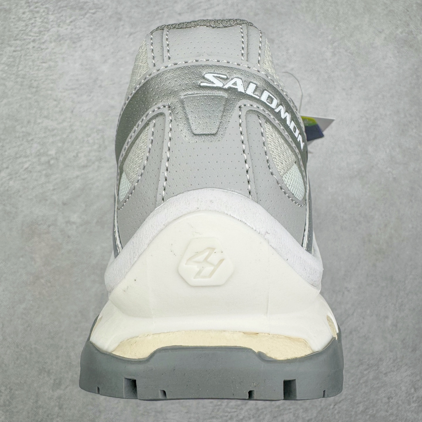 图片[8]-＃PK4.0 Salomon XT-QUEST ADV 萨洛蒙潮流越野机能户外功能鞋 基于市场现有版本全新升级调整改良 现阶段市场最强产物 全新主色陆续出货 大底描漆工整零瑕疵 鞋头定型弧度完美 纯原外贸平台特供订单 耗时半年巨作 全套原纸板楦头开发 原厂特供网布配套加持 确保原汁原味 完美呈现版型 原档数据独家私模五层组合大底 男女鞋同步官方开发至46.5 原装Ortholite轻量化鞋垫 中底布带钢印编号 原厂TPU锁扣 进口港宝加持 后跟自然饱满 还原公司包裹性 基于 SALOMON 初代 XT 鞋身造型并搭载 4D ADVANCED CHASSIS™ 大底打造而成 为这款 XT-QUEST 带来了多项足部控制与保护等功能性 如在运动过程中控制左右晃动的过程而提高稳定性、改善长途越野过程中足中到足尖的过渡、提高感知岩石的精确度以抵抗尖锐物体对脚底的伤害以及采用动态缓冲来增强穿着舒适感 从而减轻疲劳感 使XT-QUEST 成为一双舒适且安全的户外之履 尺码：36 36.5 37.5 38 38.5 39 40 40.5 41 42 42.5 43 44 44.5 45-选品中心