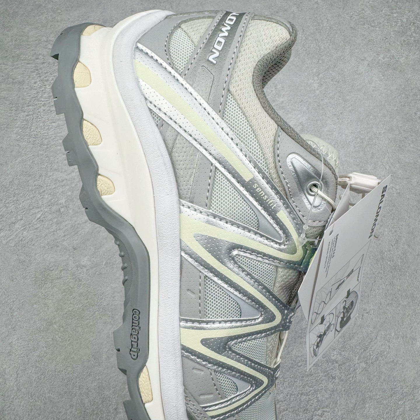 图片[6]-＃PK4.0 Salomon XT-QUEST ADV 萨洛蒙潮流越野机能户外功能鞋 基于市场现有版本全新升级调整改良 现阶段市场最强产物 全新主色陆续出货 大底描漆工整零瑕疵 鞋头定型弧度完美 纯原外贸平台特供订单 耗时半年巨作 全套原纸板楦头开发 原厂特供网布配套加持 确保原汁原味 完美呈现版型 原档数据独家私模五层组合大底 男女鞋同步官方开发至46.5 原装Ortholite轻量化鞋垫 中底布带钢印编号 原厂TPU锁扣 进口港宝加持 后跟自然饱满 还原公司包裹性 基于 SALOMON 初代 XT 鞋身造型并搭载 4D ADVANCED CHASSIS™ 大底打造而成 为这款 XT-QUEST 带来了多项足部控制与保护等功能性 如在运动过程中控制左右晃动的过程而提高稳定性、改善长途越野过程中足中到足尖的过渡、提高感知岩石的精确度以抵抗尖锐物体对脚底的伤害以及采用动态缓冲来增强穿着舒适感 从而减轻疲劳感 使XT-QUEST 成为一双舒适且安全的户外之履 尺码：36 36.5 37.5 38 38.5 39 40 40.5 41 42 42.5 43 44 44.5 45-选品中心