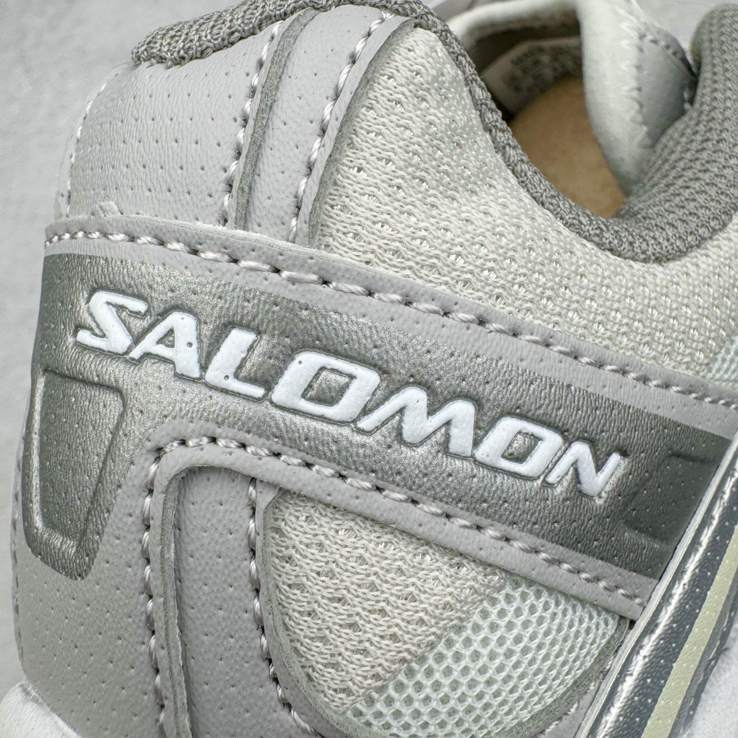 图片[17]-＃PK4.0 Salomon XT-QUEST ADV 萨洛蒙潮流越野机能户外功能鞋 基于市场现有版本全新升级调整改良 现阶段市场最强产物 全新主色陆续出货 大底描漆工整零瑕疵 鞋头定型弧度完美 纯原外贸平台特供订单 耗时半年巨作 全套原纸板楦头开发 原厂特供网布配套加持 确保原汁原味 完美呈现版型 原档数据独家私模五层组合大底 男女鞋同步官方开发至46.5 原装Ortholite轻量化鞋垫 中底布带钢印编号 原厂TPU锁扣 进口港宝加持 后跟自然饱满 还原公司包裹性 基于 SALOMON 初代 XT 鞋身造型并搭载 4D ADVANCED CHASSIS™ 大底打造而成 为这款 XT-QUEST 带来了多项足部控制与保护等功能性 如在运动过程中控制左右晃动的过程而提高稳定性、改善长途越野过程中足中到足尖的过渡、提高感知岩石的精确度以抵抗尖锐物体对脚底的伤害以及采用动态缓冲来增强穿着舒适感 从而减轻疲劳感 使XT-QUEST 成为一双舒适且安全的户外之履 尺码：36 36.5 37.5 38 38.5 39 40 40.5 41 42 42.5 43 44 44.5 45-选品中心