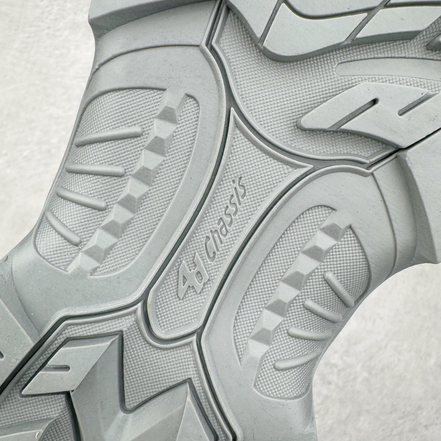 图片[21]-＃PK4.0 Salomon XT-QUEST ADV 萨洛蒙潮流越野机能户外功能鞋 基于市场现有版本全新升级调整改良 现阶段市场最强产物 全新主色陆续出货 大底描漆工整零瑕疵 鞋头定型弧度完美 纯原外贸平台特供订单 耗时半年巨作 全套原纸板楦头开发 原厂特供网布配套加持 确保原汁原味 完美呈现版型 原档数据独家私模五层组合大底 男女鞋同步官方开发至46.5 原装Ortholite轻量化鞋垫 中底布带钢印编号 原厂TPU锁扣 进口港宝加持 后跟自然饱满 还原公司包裹性 基于 SALOMON 初代 XT 鞋身造型并搭载 4D ADVANCED CHASSIS™ 大底打造而成 为这款 XT-QUEST 带来了多项足部控制与保护等功能性 如在运动过程中控制左右晃动的过程而提高稳定性、改善长途越野过程中足中到足尖的过渡、提高感知岩石的精确度以抵抗尖锐物体对脚底的伤害以及采用动态缓冲来增强穿着舒适感 从而减轻疲劳感 使XT-QUEST 成为一双舒适且安全的户外之履 尺码：36 36.5 37.5 38 38.5 39 40 40.5 41 42 42.5 43 44 44.5 45-选品中心