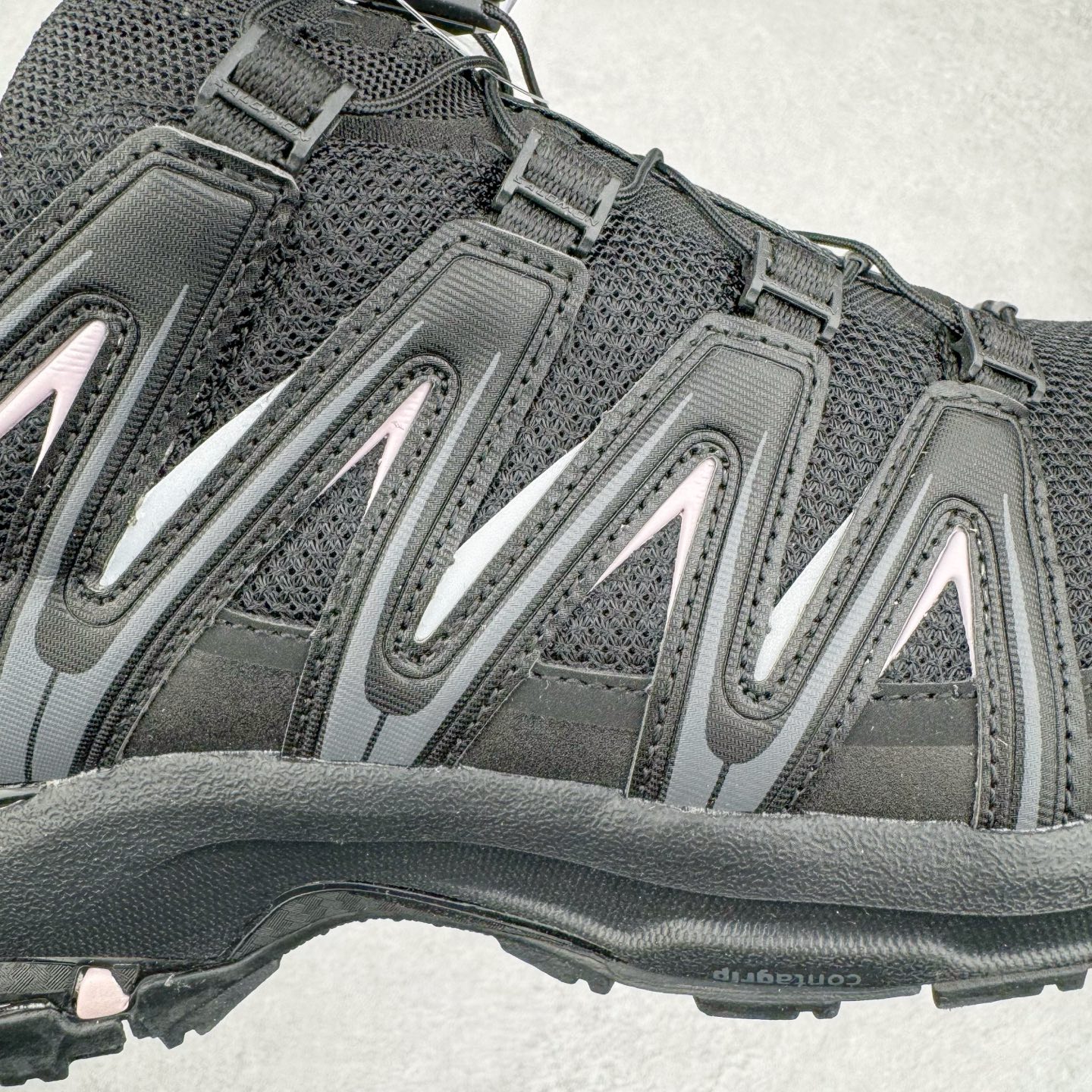 图片[20]-＃PK4.0 SALOMON XA Pro 3D ADV 萨洛蒙潮流越野机能户外功能鞋 基于市场现有版本全新升级调整改良 现阶段市场最强产物 全新主色陆续出货 大底描漆工整零瑕疵 鞋头定型弧度完 纯原外贸平台特供订单 耗时半年巨作 全套原纸板楦头开发 原厂特供网布配套加持 确保原汁原味 完美呈现版型 原档数据独家私模五层组合大底 原装Ortholite轻量化鞋垫 中底布带钢印编号 原厂TPU锁扣 进口港宝加持 后跟自然饱满 还原公司包裹性 鞋面采用SENSIFT贴合技术 全方位贴合包裹脚型 鞋跟部鞋底牵引设计 提供强大的抓地性能 更适应野外崎岖不平的道路 其3D ADVANCED CHASSIS底盘 材料轻量大化 钉齿设计更具稳定性 防护性 鞋底易磨损区运用CONTAGRIP高耐磨材料 应对城市硬质路面长距离跑考验 尺码：36 36.5 37.5 38 38.5 39 40 40.5 41 42 42.5 43 44 44.5 45-选品中心