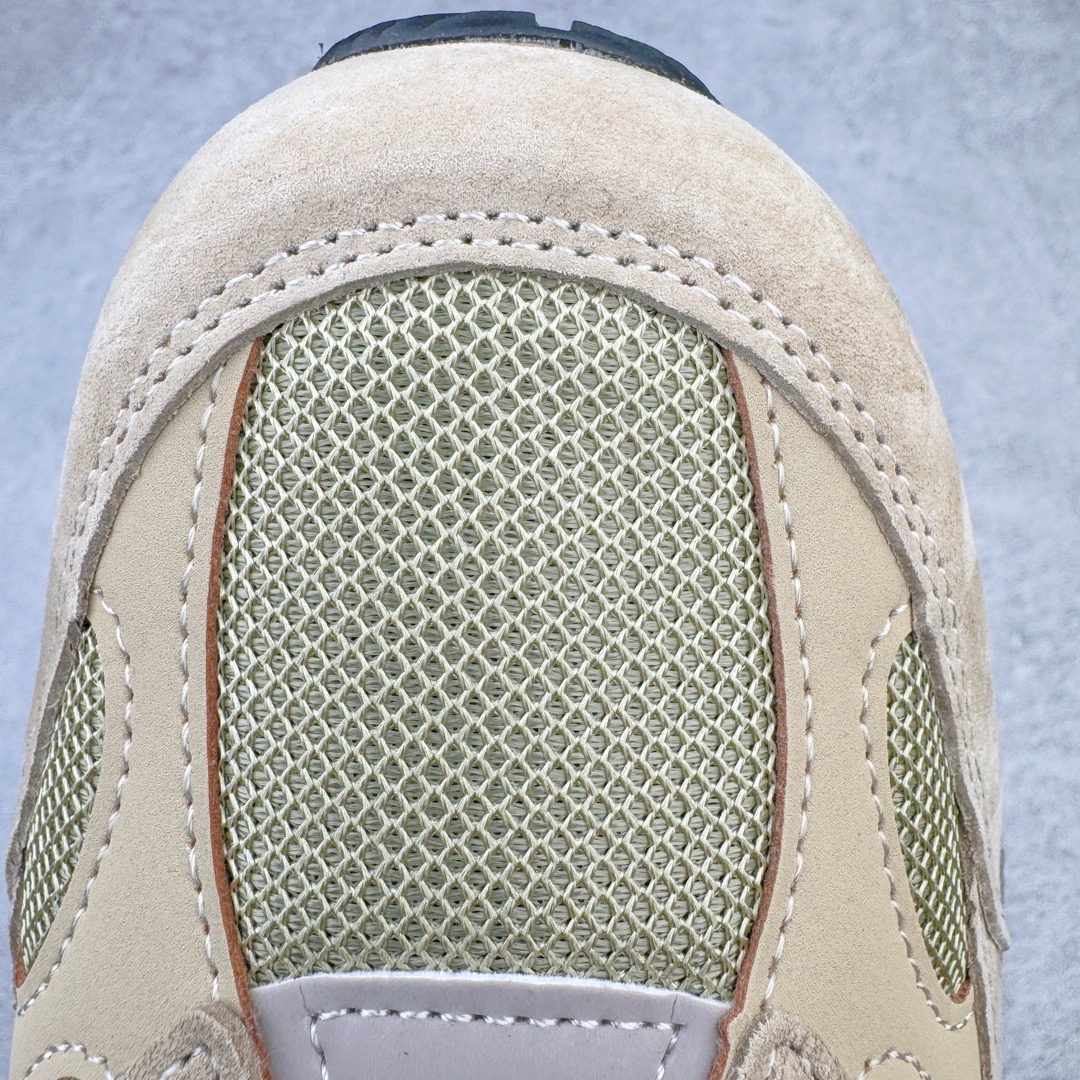 图片[14]-＃M纯原 New Balance M992TN 新百伦NB992总统复古慢跑鞋 卡其色 正确3M反光细节 原楦原纸版开发 正确6层组合底模精密开发 后跟透明TPU水晶装饰条稳固 沿用了引以为傲的跑鞋手工技艺 采用猪皮绒面并包裹局部透气网面的鞋身设计 菱网鞋舌上刻有New Balance USA 鞋面依旧身着经典的大热之灰 彰显了其高端的品质身份 尺码：36 37 37.5 38 38.5 39 40 40.5 41.5 42 42.5 43 44 45 46.5-选品中心