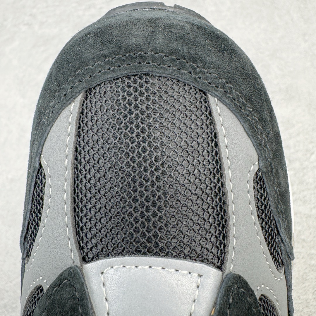 图片[13]-＃M纯原 New Balance M992EB 新百伦NB992总统复古慢跑鞋 黑色 正确3M反光细节 原楦原纸版开发 正确6层组合底模精密开发 后跟透明TPU水晶装饰条稳固 沿用了引以为傲的跑鞋手工技艺 采用猪皮绒面并包裹局部透气网面的鞋身设计 菱网鞋舌上刻有New Balance USA 鞋面依旧身着经典的大热之灰 彰显了其高端的品质身份 尺码：36 37 37.5 38 38.5 39 40 40.5 41.5 42 42.5 43 44 45 46.5-选品中心