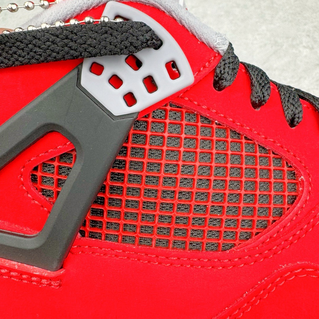 图片[14]-＃GX Air Jordan AJ4 Retro 愤怒公牛红色 308497-603 圈内最强四代 独家外贸特供尺码含 45.5 49.5 50.5 耗时半年巨作 全套原纸板楦头开发 原厂特供皮料加持 确保原汁原味 完美呈现四代版型 一比一鞋头弧度高度鞋身弧度 数据细节工艺流程均保持原鞋一致 原厂TPU网格鞋带扣 正确内里网布 菱角分明不变形无多余毛边 柔软性质感一致于原鞋 市场唯一原厂鞋扣模具 背面可见隐藏注塑口 原厂织唛标 原厂飞人电绣工艺 尾指中部跳三针 独家绑鞋带手法 印刷中底布 四线拉帮 米色美纹纸贴合固定 进口港宝加持 后跟自然饱满 全鞋荧光划线卡点 追求极致完美 每一双都是工艺品 多重QC质检 超越公司货的品控标准 实实在在的免检产品 尺码：40 40.5 41 42 42.5 43 44 44.5 45 45.5 46 47.5 48.5 49.5 50.5-选品中心