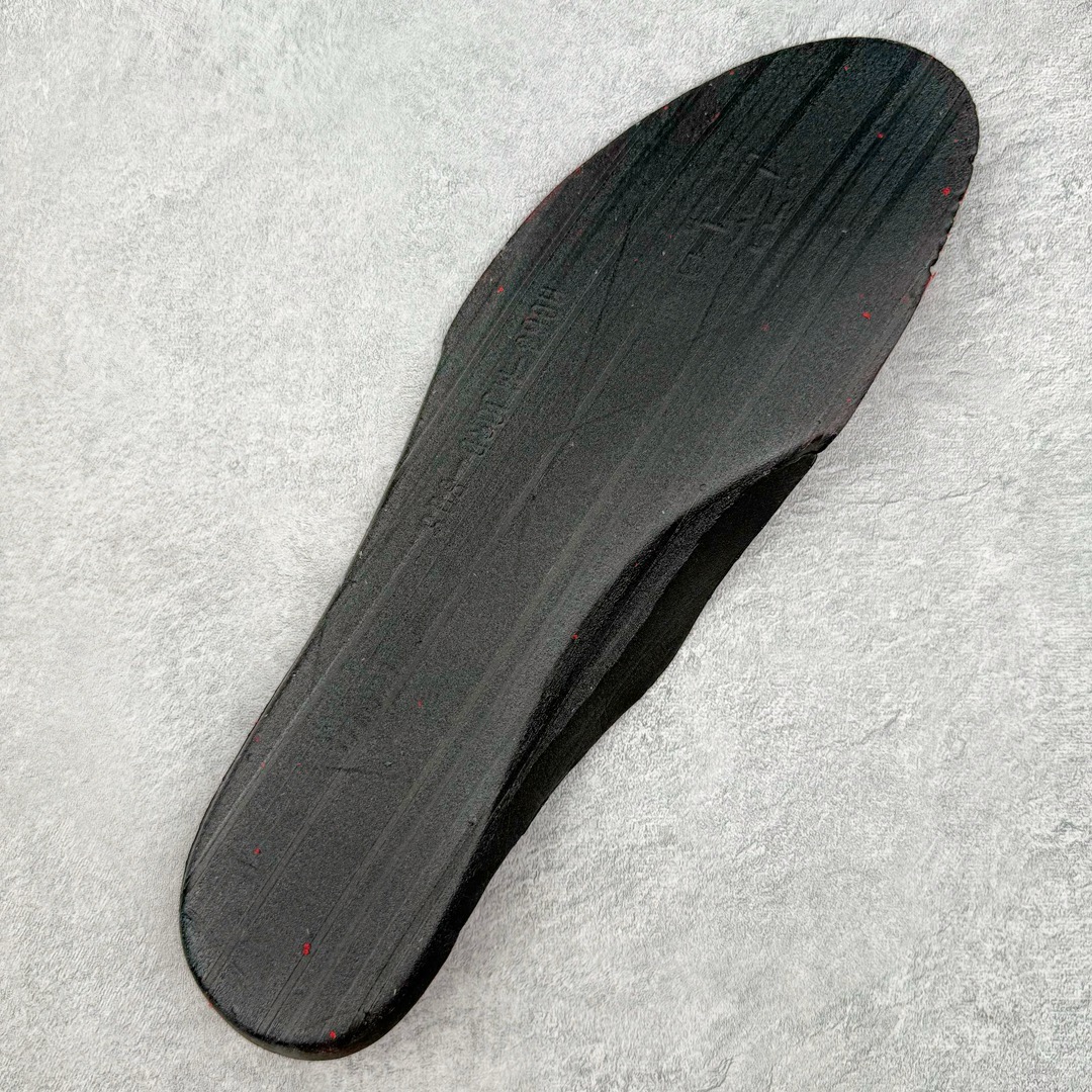 图片[19]-＃GX Air Jordan AJ4 Retro 愤怒公牛红色 308497-603 圈内最强四代 独家外贸特供尺码含 45.5 49.5 50.5 耗时半年巨作 全套原纸板楦头开发 原厂特供皮料加持 确保原汁原味 完美呈现四代版型 一比一鞋头弧度高度鞋身弧度 数据细节工艺流程均保持原鞋一致 原厂TPU网格鞋带扣 正确内里网布 菱角分明不变形无多余毛边 柔软性质感一致于原鞋 市场唯一原厂鞋扣模具 背面可见隐藏注塑口 原厂织唛标 原厂飞人电绣工艺 尾指中部跳三针 独家绑鞋带手法 印刷中底布 四线拉帮 米色美纹纸贴合固定 进口港宝加持 后跟自然饱满 全鞋荧光划线卡点 追求极致完美 每一双都是工艺品 多重QC质检 超越公司货的品控标准 实实在在的免检产品 尺码：40 40.5 41 42 42.5 43 44 44.5 45 45.5 46 47.5 48.5 49.5 50.5-选品中心