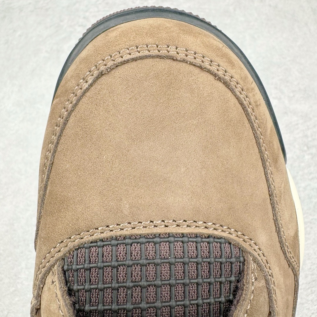 图片[16]-＃GX Travis Scott x Air Jordan AJ4 TS联名亲友限定棕色 AJ4-766302 圈内最强四代 独家外贸特供尺码含 45.5 49.5 50.5 耗时半年巨作 全套原纸板楦头开发 原厂特供皮料加持 确保原汁原味 完美呈现四代版型 一比一鞋头弧度高度鞋身弧度 数据细节工艺流程均保持原鞋一致 原厂TPU网格鞋带扣 正确内里网布 菱角分明不变形无多余毛边 柔软性质感一致于原鞋 市场唯一原厂鞋扣模具 背面可见隐藏注塑口 原厂织唛标 原厂飞人电绣工艺 尾指中部跳三针 独家绑鞋带手法 印刷中底布 四线拉帮 米色美纹纸贴合固定 进口港宝加持 后跟自然饱满 全鞋荧光划线卡点 追求极致完美 每一双都是工艺品 多重QC质检 超越公司货的品控标准 实实在在的免检产品 尺码：40 40.5 41 42 42.5 43 44 44.5 45 45.5 46 47.5 48.5 49.5 50.5-选品中心