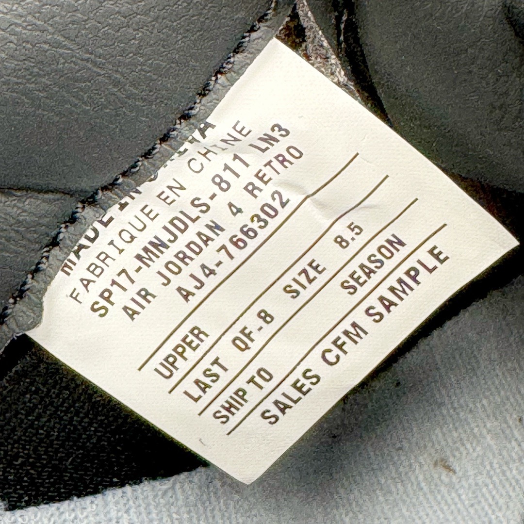 图片[12]-＃GX Travis Scott x Air Jordan AJ4 TS联名亲友限定棕色 AJ4-766302 圈内最强四代 独家外贸特供尺码含 45.5 49.5 50.5 耗时半年巨作 全套原纸板楦头开发 原厂特供皮料加持 确保原汁原味 完美呈现四代版型 一比一鞋头弧度高度鞋身弧度 数据细节工艺流程均保持原鞋一致 原厂TPU网格鞋带扣 正确内里网布 菱角分明不变形无多余毛边 柔软性质感一致于原鞋 市场唯一原厂鞋扣模具 背面可见隐藏注塑口 原厂织唛标 原厂飞人电绣工艺 尾指中部跳三针 独家绑鞋带手法 印刷中底布 四线拉帮 米色美纹纸贴合固定 进口港宝加持 后跟自然饱满 全鞋荧光划线卡点 追求极致完美 每一双都是工艺品 多重QC质检 超越公司货的品控标准 实实在在的免检产品 尺码：40 40.5 41 42 42.5 43 44 44.5 45 45.5 46 47.5 48.5 49.5 50.5-选品中心
