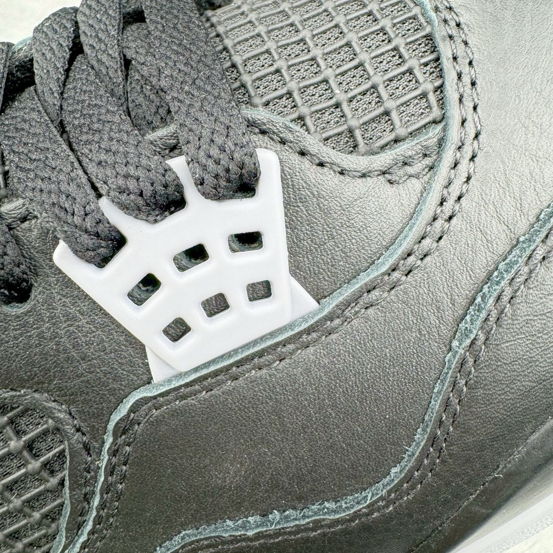 图片[12]-＃GX Air Jordan AJ4 \\\”Bred Reimagined\\\” 黑红2024 FV5029-006 全新批次 圈内最强四代 独家外贸特供尺码含 45.5 49.5 50.5 耗时半年巨作 全套原纸板楦头开发 原厂特供皮料加持 确保原汁原味 完美呈现四代版型 一比一鞋头弧度高度鞋身弧度 数据细节工艺流程均保持原鞋一致 原厂TPU网格鞋带扣 正确内里网布 菱角分明不变形无多余毛边 柔软性质感一致于原鞋 市场唯一原厂鞋扣模具 背面可见隐藏注塑口 原厂织唛标 原厂飞人电绣工艺 尾指中部跳三针 独家绑鞋带手法 印刷中底布 四线拉帮 米色美纹纸贴合固定 进口港宝加持 后跟自然饱满 全鞋荧光划线卡点 追求极致完美 每一双都是工艺品 多重QC质检 超越公司货的品控标准 实实在在的免检产品 尺码：40 40.5 41 42 42.5 43 44 44.5 45 45.5 46 47.5 48.5 49.5 50.5-选品中心