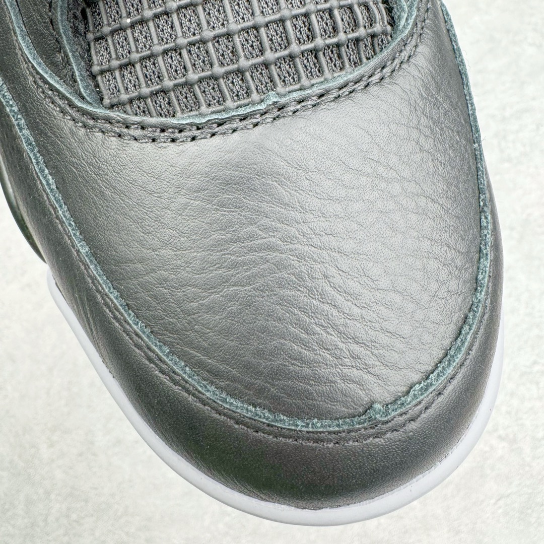 图片[13]-＃GX Air Jordan AJ4 \\\”Bred Reimagined\\\” 黑红2024 FV5029-006 全新批次 圈内最强四代 独家外贸特供尺码含 45.5 49.5 50.5 耗时半年巨作 全套原纸板楦头开发 原厂特供皮料加持 确保原汁原味 完美呈现四代版型 一比一鞋头弧度高度鞋身弧度 数据细节工艺流程均保持原鞋一致 原厂TPU网格鞋带扣 正确内里网布 菱角分明不变形无多余毛边 柔软性质感一致于原鞋 市场唯一原厂鞋扣模具 背面可见隐藏注塑口 原厂织唛标 原厂飞人电绣工艺 尾指中部跳三针 独家绑鞋带手法 印刷中底布 四线拉帮 米色美纹纸贴合固定 进口港宝加持 后跟自然饱满 全鞋荧光划线卡点 追求极致完美 每一双都是工艺品 多重QC质检 超越公司货的品控标准 实实在在的免检产品 尺码：40 40.5 41 42 42.5 43 44 44.5 45 45.5 46 47.5 48.5 49.5 50.5-选品中心