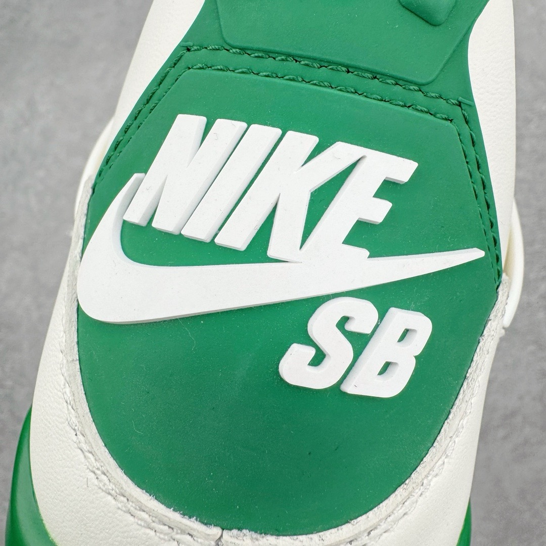 图片[15]-＃GX NK SB x Air Jordan AJ4 联名绿松石 白绿 DR5415-103 全新批次 重点区分市面 唯一正确细节 后跟饰片中心位置有合模线 超弹硅胶材质 内层不织布补强 补强为硅胶提供更强耐久性 避免断裂 圈内最强四代 独家外贸特供尺码含 45.5 49.5 50.5 耗时半年巨作 全套原纸板楦头开发 原厂特供皮料加持 确保原汁原味 完美呈现四代版型 一比一鞋头弧度高度鞋身弧度 数据细节工艺流程均保持原鞋一致 原厂TPU网格鞋带扣 正确内里网布 菱角分明不变形无多余毛边 柔软性质感一致于原鞋 市场唯一原厂鞋扣模具 背面可见隐藏注塑口 原厂织唛标 原厂飞人电绣工艺 尾指中部跳三针 独家绑鞋带手法 印刷中底布 四线拉帮 米色美纹纸贴合固定 进口港宝加持 后跟自然饱满 全鞋荧光划线卡点 追求极致完美 每一双都是工艺品 多重QC质检 超越公司货的品控标准 实实在在的免检产品 尺码：40 40.5 41 42 42.5 43 44 44.5 45 45.5 46 47.5 48.5 49.5 50.5-选品中心