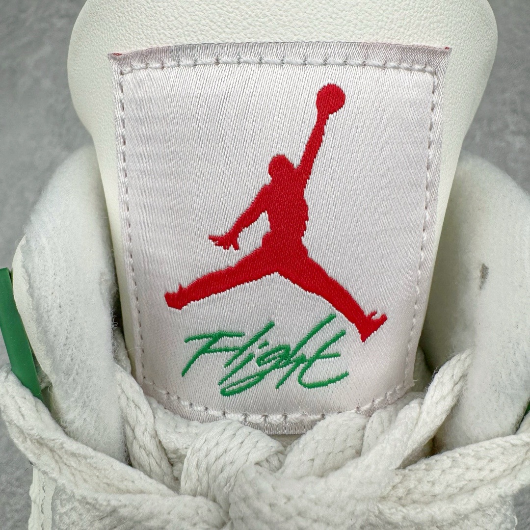 图片[16]-＃GX NK SB x Air Jordan AJ4 联名绿松石 白绿 DR5415-103 全新批次 重点区分市面 唯一正确细节 后跟饰片中心位置有合模线 超弹硅胶材质 内层不织布补强 补强为硅胶提供更强耐久性 避免断裂 圈内最强四代 独家外贸特供尺码含 45.5 49.5 50.5 耗时半年巨作 全套原纸板楦头开发 原厂特供皮料加持 确保原汁原味 完美呈现四代版型 一比一鞋头弧度高度鞋身弧度 数据细节工艺流程均保持原鞋一致 原厂TPU网格鞋带扣 正确内里网布 菱角分明不变形无多余毛边 柔软性质感一致于原鞋 市场唯一原厂鞋扣模具 背面可见隐藏注塑口 原厂织唛标 原厂飞人电绣工艺 尾指中部跳三针 独家绑鞋带手法 印刷中底布 四线拉帮 米色美纹纸贴合固定 进口港宝加持 后跟自然饱满 全鞋荧光划线卡点 追求极致完美 每一双都是工艺品 多重QC质检 超越公司货的品控标准 实实在在的免检产品 尺码：40 40.5 41 42 42.5 43 44 44.5 45 45.5 46 47.5 48.5 49.5 50.5-选品中心