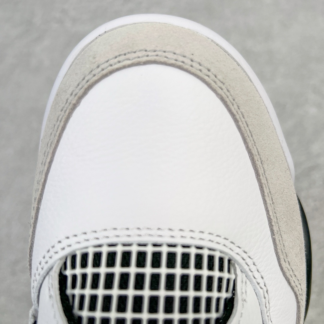 图片[13]-＃GX Air Jordan AJ4 Retro 小白水泥 DH6927-111 圈内最强四代 独家外贸特供尺码含 45.5 49.5 50.5 耗时半年巨作 全套原纸板楦头开发 原厂特供皮料加持 确保原汁原味 完美呈现四代版型 一比一鞋头弧度高度鞋身弧度 数据细节工艺流程均保持原鞋一致 原厂TPU网格鞋带扣 正确内里网布 菱角分明不变形无多余毛边 柔软性质感一致于原鞋 市场唯一原厂鞋扣模具 背面可见隐藏注塑口 原厂织唛标 原厂飞人电绣工艺 尾指中部跳三针 独家绑鞋带手法 印刷中底布 四线拉帮 米色美纹纸贴合固定 进口港宝加持 后跟自然饱满 全鞋荧光划线卡点 追求极致完美 每一双都是工艺品 多重QC质检 超越公司货的品控标准 实实在在的免检产品 尺码：40 40.5 41 42 42.5 43 44 44.5 45 45.5 46 47.5 48.5 49.5 50.5-选品中心