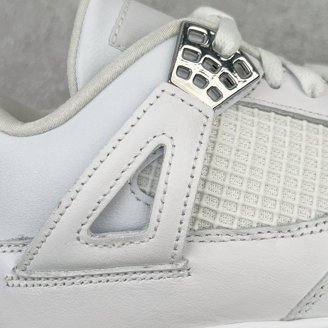 图片[12]-＃GX Air Jordan AJ4 Retro 纯白/白猫 308497-100 圈内最强四代 独家外贸特供尺码含 45.5 49.5 50.5 耗时半年巨作 全套原纸板楦头开发 原厂特供皮料加持 确保原汁原味 完美呈现四代版型 一比一鞋头弧度高度鞋身弧度 数据细节工艺流程均保持原鞋一致 原厂TPU网格鞋带扣 正确内里网布 菱角分明不变形无多余毛边 柔软性质感一致于原鞋 市场唯一原厂鞋扣模具 背面可见隐藏注塑口 原厂织唛标 原厂飞人电绣工艺 尾指中部跳三针 独家绑鞋带手法 印刷中底布 四线拉帮 米色美纹纸贴合固定 进口港宝加持 后跟自然饱满 全鞋荧光划线卡点 追求极致完美 每一双都是工艺品 多重QC质检 超越公司货的品控标准 实实在在的免检产品 尺码：40 40.5 41 42 42.5 43 44 44.5 45 45.5 46 47.5 48.5 49.5 50.5-选品中心