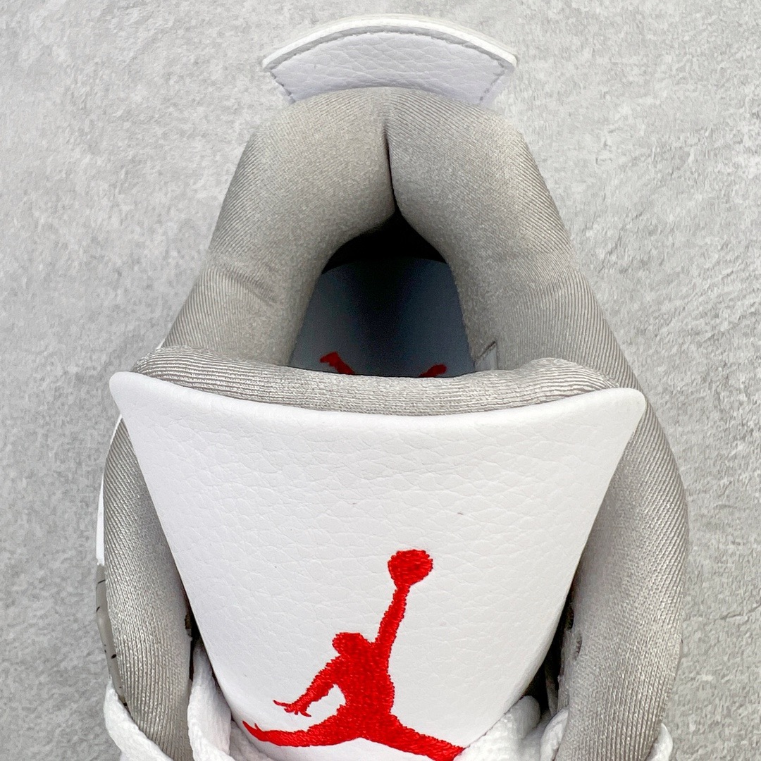图片[16]-＃GX Air Jordan AJ4 Retro 白灰奥利奥 CT8527-100 圈内最强四代 独家外贸特供尺码含 45.5 49.5 50.5 耗时半年巨作 全套原纸板楦头开发 原厂特供皮料加持 确保原汁原味 完美呈现四代版型 一比一鞋头弧度高度鞋身弧度 数据细节工艺流程均保持原鞋一致 原厂TPU网格鞋带扣 正确内里网布 菱角分明不变形无多余毛边 柔软性质感一致于原鞋 市场唯一原厂鞋扣模具 背面可见隐藏注塑口 原厂织唛标 原厂飞人电绣工艺 尾指中部跳三针 独家绑鞋带手法 印刷中底布 四线拉帮 米色美纹纸贴合固定 进口港宝加持 后跟自然饱满 全鞋荧光划线卡点 追求极致完美 每一双都是工艺品 多重QC质检 超越公司货的品控标准 实实在在的免检产品 尺码：40 40.5 41 42 42.5 43 44 44.5 45 45.5 46 47.5 48.5 49.5 50.5-选品中心