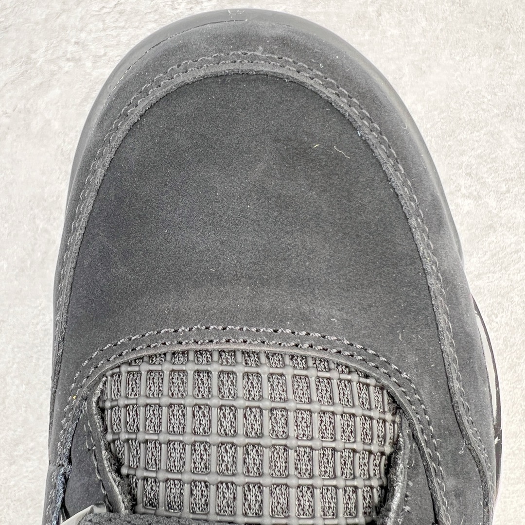 图片[16]-＃GX Air Jordan AJ4 Retro 黑猫 CU1110-010 圈内最强四代 独家外贸特供尺码含 45.5 49.5 50.5 耗时半年巨作 全套原纸板楦头开发 原厂特供皮料加持 确保原汁原味 完美呈现四代版型 一比一鞋头弧度高度鞋身弧度 数据细节工艺流程均保持原鞋一致 原厂TPU网格鞋带扣 正确内里网布 菱角分明不变形无多余毛边 柔软性质感一致于原鞋 市场唯一原厂鞋扣模具 背面可见隐藏注塑口 原厂织唛标 原厂飞人电绣工艺 尾指中部跳三针 独家绑鞋带手法 印刷中底布 四线拉帮 米色美纹纸贴合固定 进口港宝加持 后跟自然饱满 全鞋荧光划线卡点 追求极致完美 每一双都是工艺品 多重QC质检 超越公司货的品控标准 实实在在的免检产品 尺码：40 40.5 41 42 42.5 43 44 44.5 45 45.5 46 47.5 48.5 49.5 50.5-选品中心