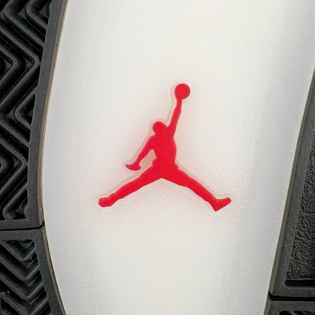 图片[17]-＃GX Travis Scott x Air Jordan AJ4 TS联名冰蓝 308497-406 圈内最强四代 独家外贸特供尺码含 45.5 49.5 50.5 耗时半年巨作 全套原纸板楦头开发 原厂特供皮料加持 确保原汁原味 完美呈现四代版型 一比一鞋头弧度高度鞋身弧度 数据细节工艺流程均保持原鞋一致 原厂TPU网格鞋带扣 正确内里网布 菱角分明不变形无多余毛边 柔软性质感一致于原鞋 市场唯一原厂鞋扣模具 背面可见隐藏注塑口 原厂织唛标 原厂飞人电绣工艺 尾指中部跳三针 独家绑鞋带手法 印刷中底布 四线拉帮 米色美纹纸贴合固定 进口港宝加持 后跟自然饱满 全鞋荧光划线卡点 追求极致完美 每一双都是工艺品 多重QC质检 超越公司货的品控标准 实实在在的免检产品 尺码：40 40.5 41 42 42.5 43 44 44.5 45 45.5 46 47.5 48.5 49.5 50.5-选品中心