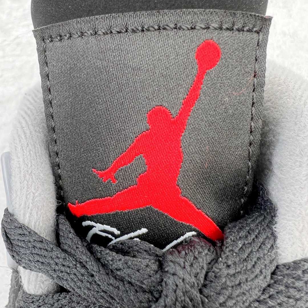 图片[14]-＃GX Air Jordan AJ4 Retro 黑红红牛 308497-060 圈内最强四代 独家外贸特供尺码含 45.5 49.5 50.5 耗时半年巨作 全套原纸板楦头开发 原厂特供皮料加持 确保原汁原味 完美呈现四代版型 一比一鞋头弧度高度鞋身弧度 数据细节工艺流程均保持原鞋一致 原厂TPU网格鞋带扣 正确内里网布 菱角分明不变形无多余毛边 柔软性质感一致于原鞋 市场唯一原厂鞋扣模具 背面可见隐藏注塑口 原厂织唛标 原厂飞人电绣工艺 尾指中部跳三针 独家绑鞋带手法 印刷中底布 四线拉帮 米色美纹纸贴合固定 进口港宝加持 后跟自然饱满 全鞋荧光划线卡点 追求极致完美 每一双都是工艺品 多重QC质检 超越公司货的品控标准 实实在在的免检产品 尺码：40 40.5 41 42 42.5 43 44 44.5 45 45.5 46 47.5 48.5 49.5 50.5-选品中心