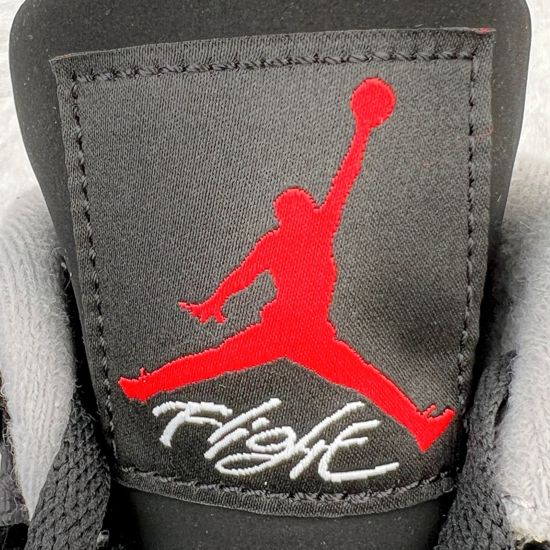 图片[17]-＃GX Air Jordan AJ4 Retro 黑红红牛 308497-060 圈内最强四代 独家外贸特供尺码含 45.5 49.5 50.5 耗时半年巨作 全套原纸板楦头开发 原厂特供皮料加持 确保原汁原味 完美呈现四代版型 一比一鞋头弧度高度鞋身弧度 数据细节工艺流程均保持原鞋一致 原厂TPU网格鞋带扣 正确内里网布 菱角分明不变形无多余毛边 柔软性质感一致于原鞋 市场唯一原厂鞋扣模具 背面可见隐藏注塑口 原厂织唛标 原厂飞人电绣工艺 尾指中部跳三针 独家绑鞋带手法 印刷中底布 四线拉帮 米色美纹纸贴合固定 进口港宝加持 后跟自然饱满 全鞋荧光划线卡点 追求极致完美 每一双都是工艺品 多重QC质检 超越公司货的品控标准 实实在在的免检产品 尺码：40 40.5 41 42 42.5 43 44 44.5 45 45.5 46 47.5 48.5 49.5 50.5-选品中心