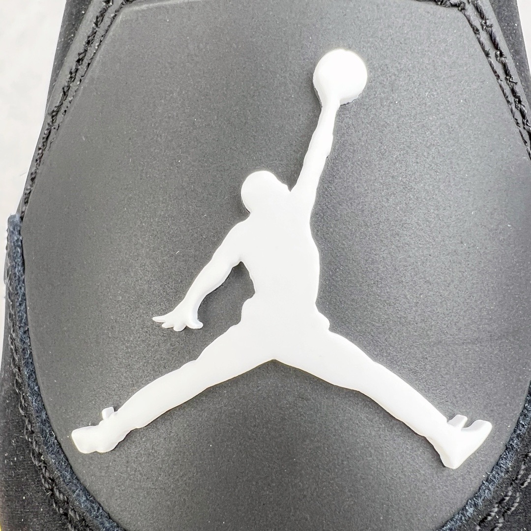 图片[15]-＃GX Air Jordan AJ4 Retro 黑黄雷公 DH6927-017 圈内最强四代 独家外贸特供尺码含 45.5 49.5 50.5 耗时半年巨作 全套原纸板楦头开发 原厂特供皮料加持 确保原汁原味 完美呈现四代版型 一比一鞋头弧度高度鞋身弧度 数据细节工艺流程均保持原鞋一致 原厂TPU网格鞋带扣 正确内里网布 菱角分明不变形无多余毛边 柔软性质感一致于原鞋 市场唯一原厂鞋扣模具 背面可见隐藏注塑口 原厂织唛标 原厂飞人电绣工艺 尾指中部跳三针 独家绑鞋带手法 印刷中底布 四线拉帮 米色美纹纸贴合固定 进口港宝加持 后跟自然饱满 全鞋荧光划线卡点 追求极致完美 每一双都是工艺品 多重QC质检 超越公司货的品控标准 实实在在的免检产品 尺码：40 40.5 41 42 42.5 43 44 44.5 45 45.5 46 47.5 48.5 49.5 50.5-选品中心