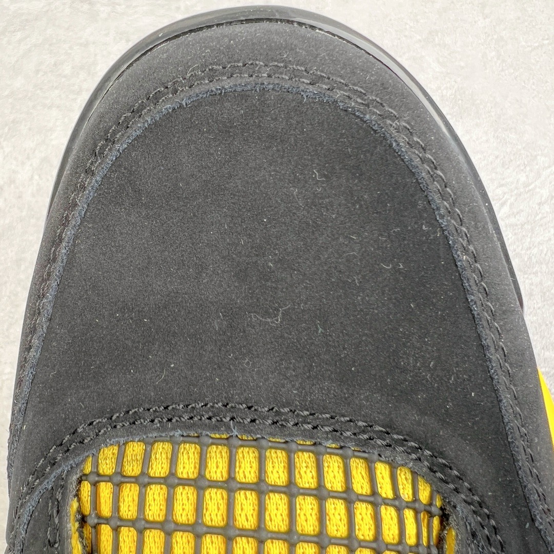 图片[10]-＃GX Air Jordan AJ4 Retro 黑黄雷公 DH6927-017 圈内最强四代 独家外贸特供尺码含 45.5 49.5 50.5 耗时半年巨作 全套原纸板楦头开发 原厂特供皮料加持 确保原汁原味 完美呈现四代版型 一比一鞋头弧度高度鞋身弧度 数据细节工艺流程均保持原鞋一致 原厂TPU网格鞋带扣 正确内里网布 菱角分明不变形无多余毛边 柔软性质感一致于原鞋 市场唯一原厂鞋扣模具 背面可见隐藏注塑口 原厂织唛标 原厂飞人电绣工艺 尾指中部跳三针 独家绑鞋带手法 印刷中底布 四线拉帮 米色美纹纸贴合固定 进口港宝加持 后跟自然饱满 全鞋荧光划线卡点 追求极致完美 每一双都是工艺品 多重QC质检 超越公司货的品控标准 实实在在的免检产品 尺码：40 40.5 41 42 42.5 43 44 44.5 45 45.5 46 47.5 48.5 49.5 50.5-选品中心
