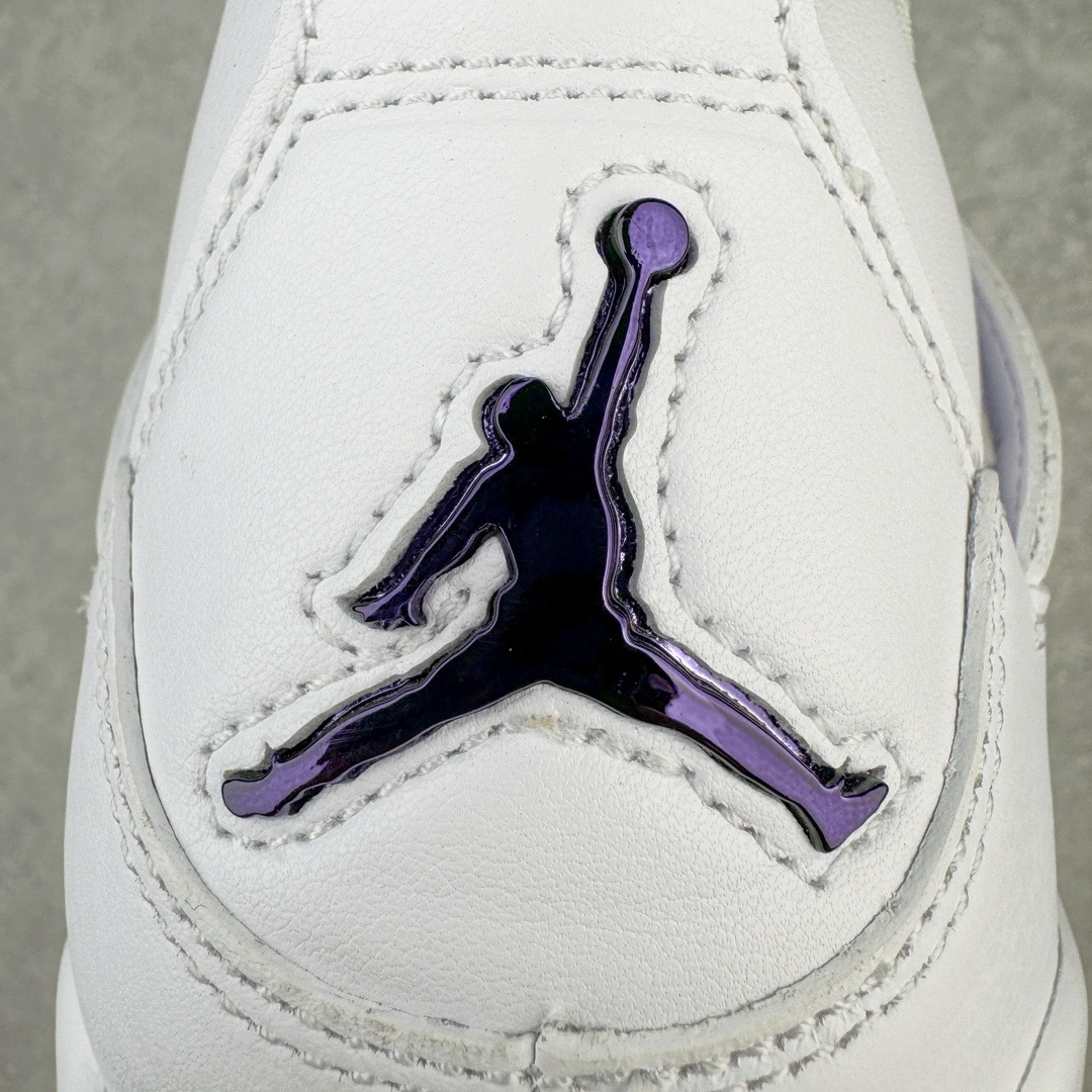 图片[10]-＃GX Air Jordan AJ4 Retro 白紫 CT8527-115 圈内最强四代 独家外贸特供尺码含 45.5 49.5 50.5 耗时半年巨作 全套原纸板楦头开发 原厂特供皮料加持 确保原汁原味 完美呈现四代版型 一比一鞋头弧度高度鞋身弧度 数据细节工艺流程均保持原鞋一致 原厂TPU网格鞋带扣 正确内里网布 菱角分明不变形无多余毛边 柔软性质感一致于原鞋 市场唯一原厂鞋扣模具 背面可见隐藏注塑口 原厂织唛标 原厂飞人电绣工艺 尾指中部跳三针 独家绑鞋带手法 印刷中底布 四线拉帮 米色美纹纸贴合固定 进口港宝加持 后跟自然饱满 全鞋荧光划线卡点 追求极致完美 每一双都是工艺品 多重QC质检 超越公司货的品控标准 实实在在的免检产品 尺码：40 40.5 41 42 42.5 43 44 44.5 45 45.5 46 47.5 48.5 49.5 50.5-选品中心
