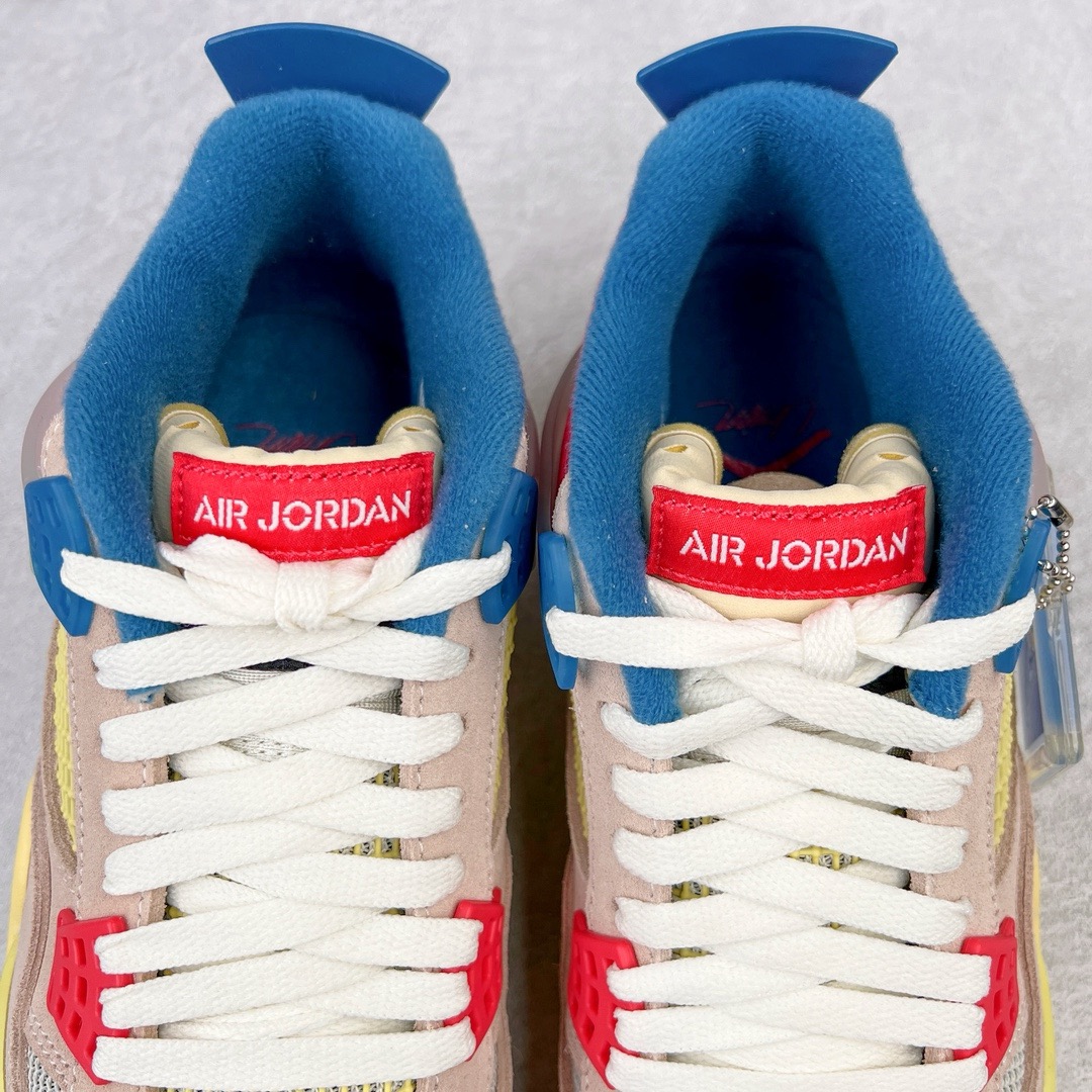图片[11]-＃GX Union LA x Air Jordan AJ4 Retro SP\\\”Off Noir\\\” UN联名粉红蓝 DC9533-800 圈内最强四代 独家外贸特供尺码含 45.5 49.5 50.5 耗时半年巨作 全套原纸板楦头开发 原厂特供皮料加持 确保原汁原味 完美呈现四代版型 一比一鞋头弧度高度鞋身弧度 数据细节工艺流程均保持原鞋一致 原厂TPU网格鞋带扣 正确内里网布 菱角分明不变形无多余毛边 柔软性质感一致于原鞋 市场唯一原厂鞋扣模具 背面可见隐藏注塑口 原厂织唛标 原厂飞人电绣工艺 尾指中部跳三针 独家绑鞋带手法 印刷中底布 四线拉帮 米色美纹纸贴合固定 进口港宝加持 后跟自然饱满 全鞋荧光划线卡点 追求极致完美 每一双都是工艺品 多重QC质检 超越公司货的品控标准 实实在在的免检产品 尺码：40 40.5 41 42 42.5 43 44 44.5 45 45.5 46 47.5 48.5 49.5 50.5-选品中心