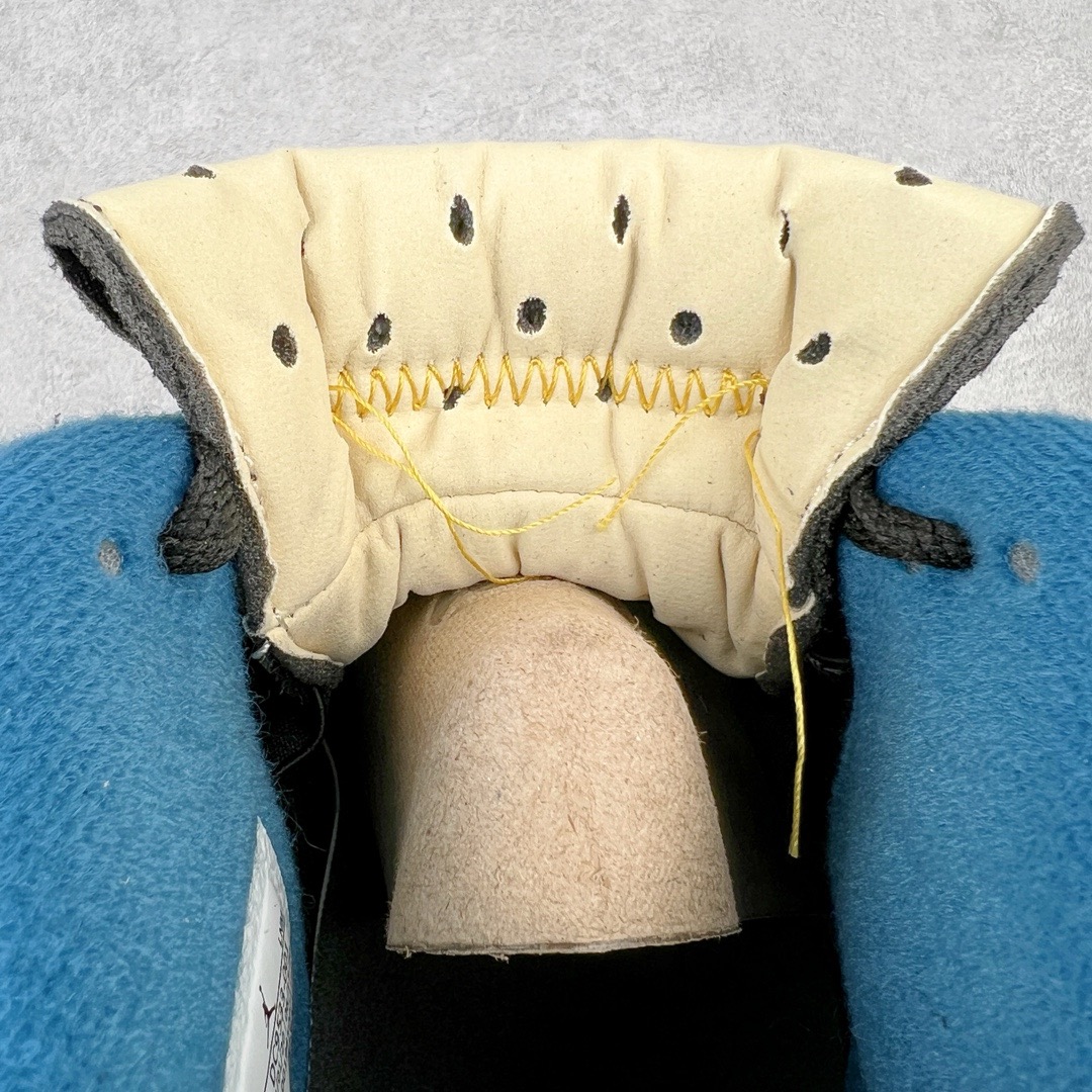 图片[17]-＃GX Union LA x Air Jordan AJ4 Retro \\\”Off Noir\\\” UN联名黑蓝 DC9533-001 圈内最强四代 独家外贸特供尺码含 45.5 49.5 50.5 耗时半年巨作 全套原纸板楦头开发 原厂特供皮料加持 确保原汁原味 完美呈现四代版型 一比一鞋头弧度高度鞋身弧度 数据细节工艺流程均保持原鞋一致 原厂TPU网格鞋带扣 正确内里网布 菱角分明不变形无多余毛边 柔软性质感一致于原鞋 市场唯一原厂鞋扣模具 背面可见隐藏注塑口 原厂织唛标 原厂飞人电绣工艺 尾指中部跳三针 独家绑鞋带手法 印刷中底布 四线拉帮 米色美纹纸贴合固定 进口港宝加持 后跟自然饱满 全鞋荧光划线卡点 追求极致完美 每一双都是工艺品 多重QC质检 超越公司货的品控标准 实实在在的免检产品 尺码：40 40.5 41 42 42.5 43 44 44.5 45 45.5 46 47.5 48.5 49.5 50.5-选品中心