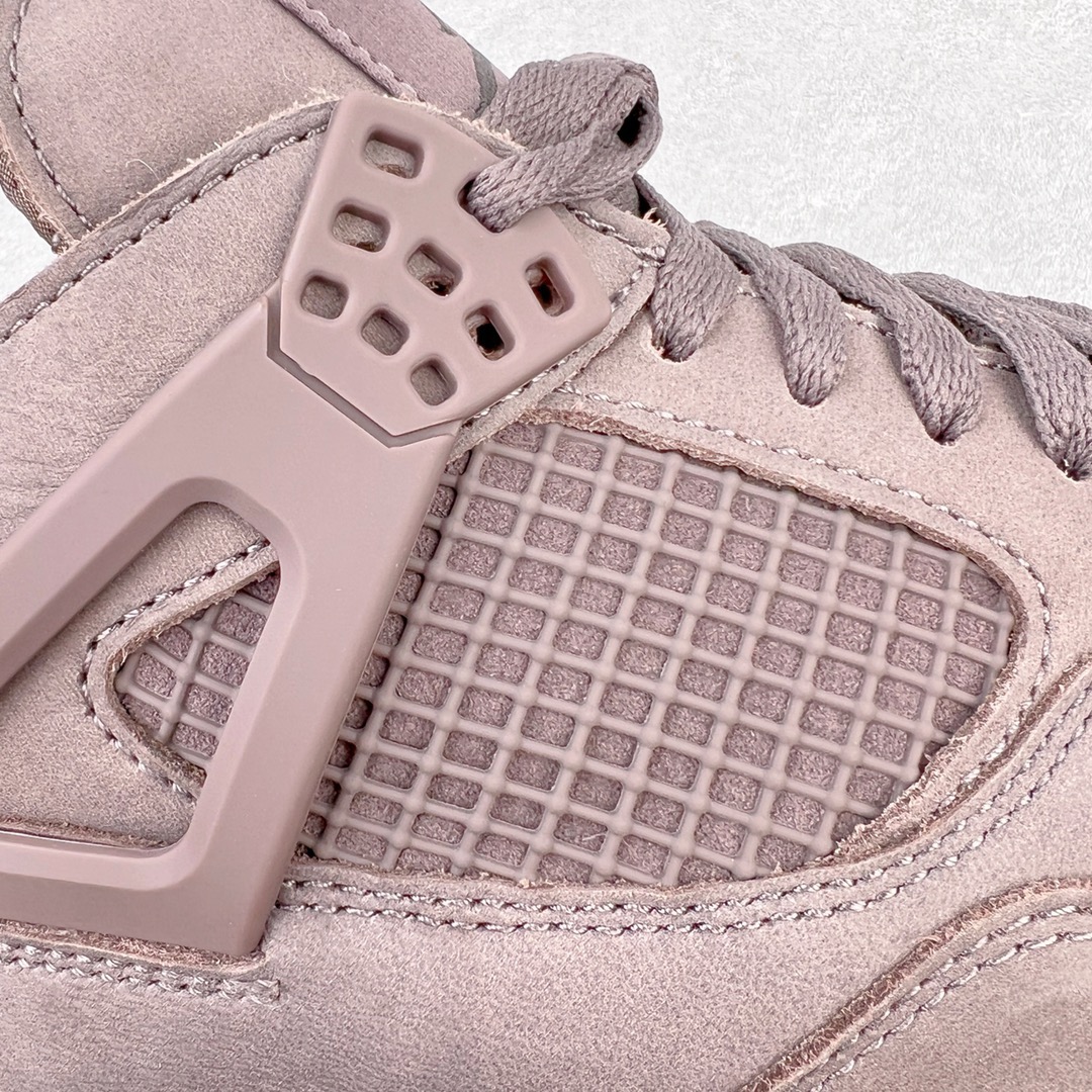 图片[14]-＃GX A Ma Maniére x Air Jordan AJ4 Retro SP\\\”Violet Ore\\\” AMM联名酒红DV6773-220 圈内最强四代 耗时半年巨作 全套原纸板楦头开发 原厂特供皮料加持 确保原汁原味 完美呈现四代版型 一比一鞋头弧度高度鞋身弧度 数据细节工艺流程均保持原鞋一致 原厂TPU网格鞋带扣 正确内里网布 菱角分明不变形无多余毛边 柔软性质感一致于原鞋 市场唯一原厂鞋扣模具 背面可见隐藏注塑口 原厂织唛标 原厂飞人电绣工艺 尾指中部跳三针 独家绑鞋带手法 印刷中底布 四线拉帮 米色美纹纸贴合固定 进口港宝加持 后跟自然饱满 全鞋荧光划线卡点 追求极致完美 每一双都是工艺品 多重QC质检 超越公司货的品控标准 实实在在的免检产品 尺码：40 40.5 41 42 42.5 43 44 44.5 45 46 47.5-选品中心