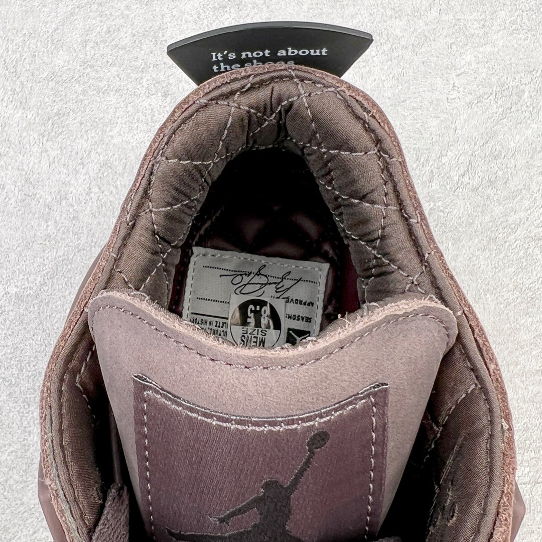 图片[15]-＃GX A Ma Maniére x Air Jordan AJ4 Retro SP\\\”Violet Ore\\\” AMM联名酒红DV6773-220 圈内最强四代 耗时半年巨作 全套原纸板楦头开发 原厂特供皮料加持 确保原汁原味 完美呈现四代版型 一比一鞋头弧度高度鞋身弧度 数据细节工艺流程均保持原鞋一致 原厂TPU网格鞋带扣 正确内里网布 菱角分明不变形无多余毛边 柔软性质感一致于原鞋 市场唯一原厂鞋扣模具 背面可见隐藏注塑口 原厂织唛标 原厂飞人电绣工艺 尾指中部跳三针 独家绑鞋带手法 印刷中底布 四线拉帮 米色美纹纸贴合固定 进口港宝加持 后跟自然饱满 全鞋荧光划线卡点 追求极致完美 每一双都是工艺品 多重QC质检 超越公司货的品控标准 实实在在的免检产品 尺码：40 40.5 41 42 42.5 43 44 44.5 45 46 47.5-选品中心
