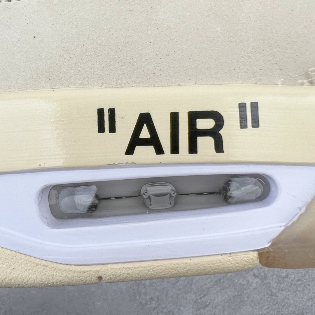 图片[13]-＃GX Off-White™ x Air Jordan AJ4 Retro\\\”Cream/Sail\\\” OW联名白帆 CV9388-100 圈内最强四代 独家外贸特供尺码含 45.5 49.5 50.5 耗时半年巨作 全套原纸板楦头开发 原厂特供皮料加持 确保原汁原味 完美呈现四代版型 一比一鞋头弧度高度鞋身弧度 数据细节工艺流程均保持原鞋一致 原厂TPU网格鞋带扣 正确内里网布 菱角分明不变形无多余毛边 柔软性质感一致于原鞋 市场唯一原厂鞋扣模具 背面可见隐藏注塑口 原厂织唛标 原厂飞人电绣工艺 尾指中部跳三针 独家绑鞋带手法 印刷中底布 四线拉帮 米色美纹纸贴合固定 进口港宝加持 后跟自然饱满 全鞋荧光划线卡点 追求极致完美 每一双都是工艺品 多重QC质检 超越公司货的品控标准 实实在在的免检产品 尺码：40 40.5 41 42 42.5 43 44 44.5 45 45.5 46 47.5 48.5 49.5 50.5-选品中心