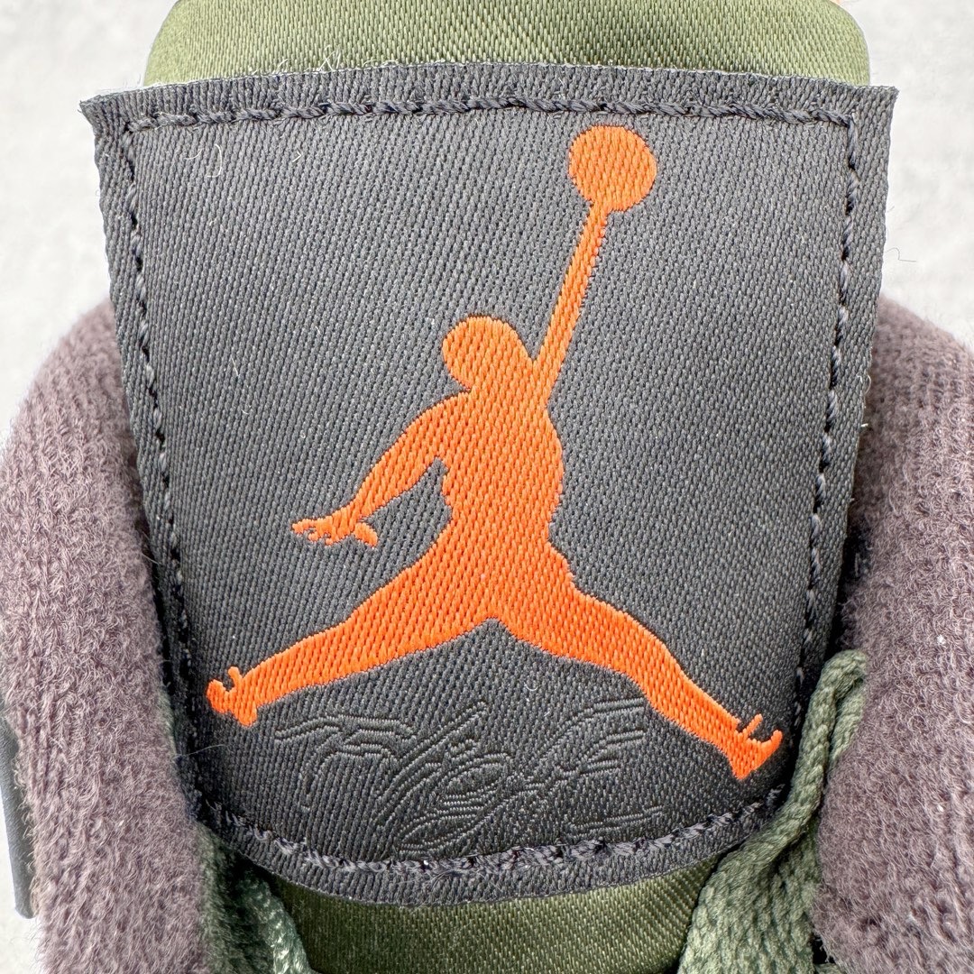 图片[14]-＃GX UNDEFEATED x Air Jordan AJ4 Retro 不败联名 军绿 JBM351 M1 该鞋款鞋身使用了大面积绿色为主色设计 并且它的特点为：可拆卸的魔术贴鞋舌板块、 鞋舌内替换原有AIR JORDAN 4字样变成UNDEFEATED白色黑底字样、拆卸魔术贴后为白字灰底JORDAN RARE AIR字样、鞋后跟TPU内为UNDEFEATED字样、鞋盒为特殊的拉链包装袋、以及带有黑色和橙色两幅鞋带 橙色的鞋舌Jumpman Logo和内衬 让整个鞋面有了点睛之笔于其中 圈内最强四代 耗时半年巨作 全套原纸板楦头开发 原厂特供皮料加持 确保原汁原味 完美呈现四代版型 一比一鞋头弧度高度鞋身弧度 数据细节工艺流程均保持原鞋一致 原厂TPU网格鞋带扣 正确内里网布 菱角分明不变形无多余毛边 柔软性质感一致于原鞋 市场唯一原厂鞋扣模具 背面可见隐藏注塑口 原厂织唛标 原厂飞人电绣工艺 尾指中部跳三针 独家绑鞋带手法 印刷中底布 四线拉帮 米色美纹纸贴合固定 进口港宝加持 后跟自然饱满 全鞋荧光划线卡点 追求极致完美 每一双都是工艺品 多重QC质检 超越公司货的品控标准 实实在在的免检产品 尺码：40 40.5 41 42 42.5 43 44 44.5 45 45.5 46 47.5 48.5 49.5 50.5-选品中心